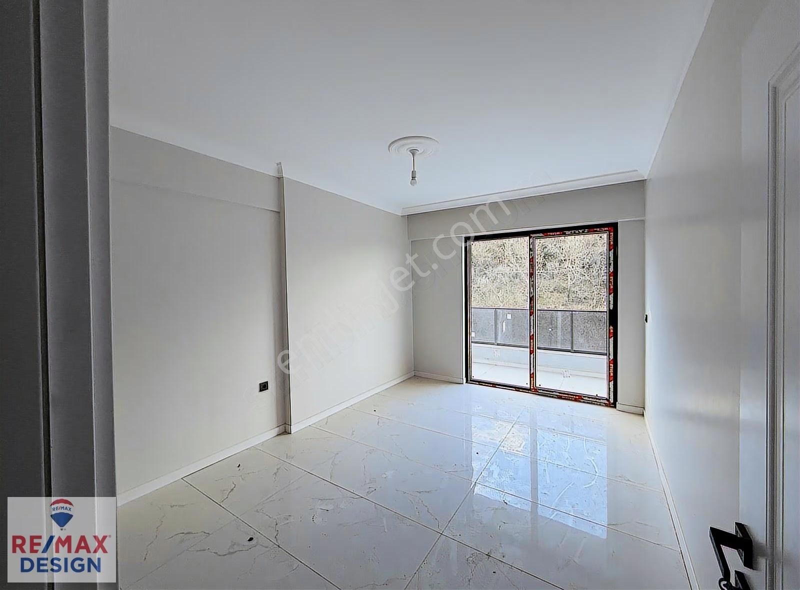 Arifiye Neviye Mahallesinde Sıfır Satılık Daire Remax Design - Görsel 22