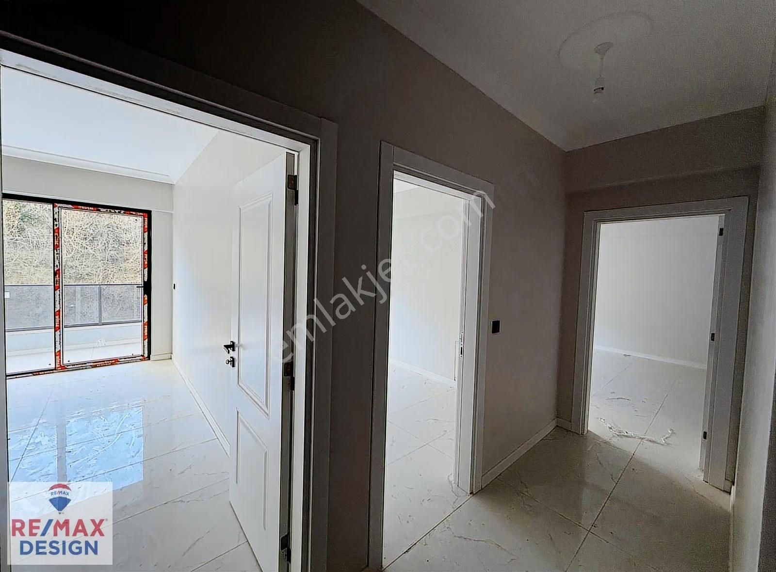 Arifiye Neviye Mahallesinde Sıfır Satılık Daire Remax Design - Görsel 15