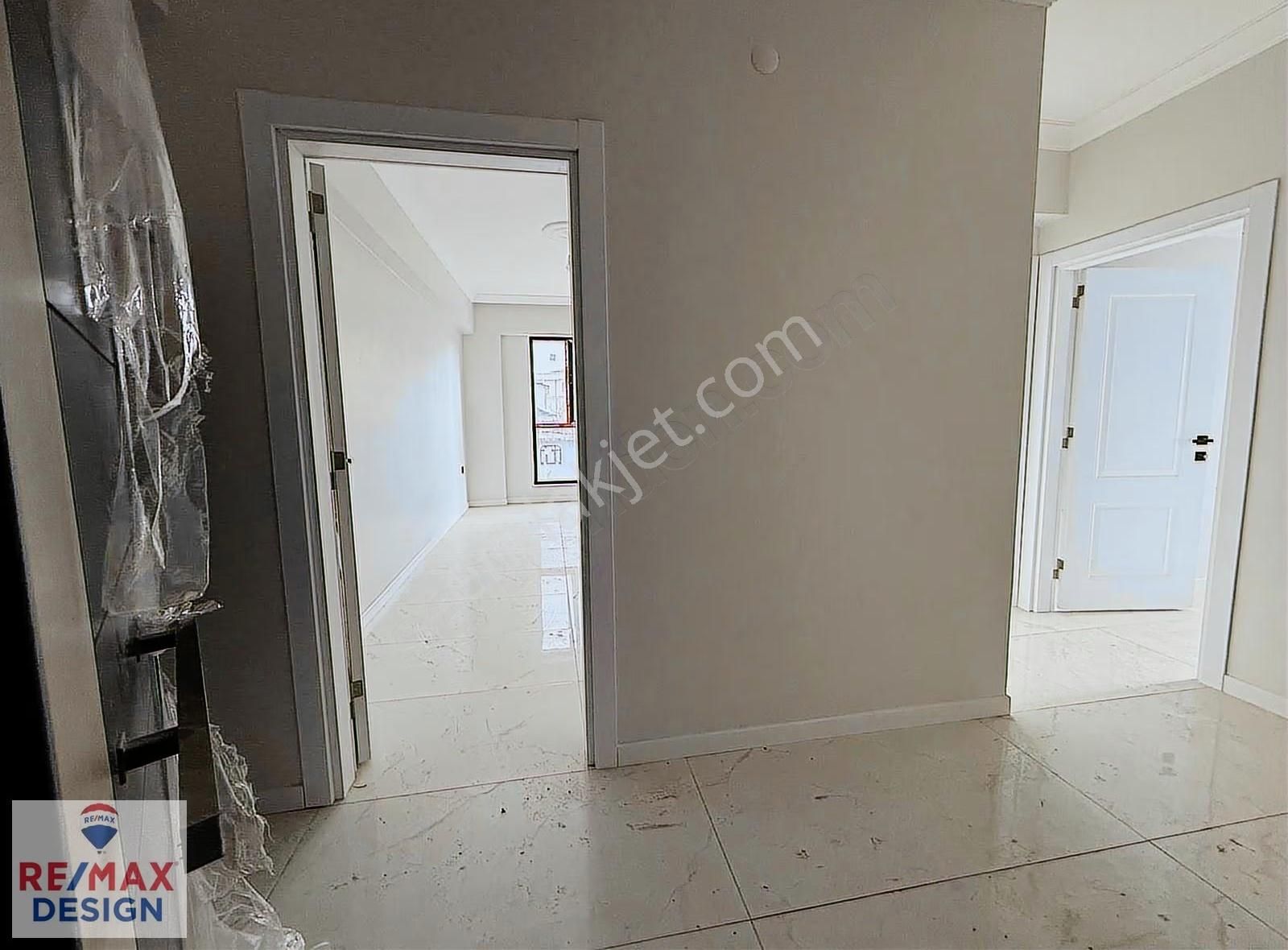 Arifiye Neviye Mahallesinde Sıfır Satılık Daire Remax Design - Görsel 7
