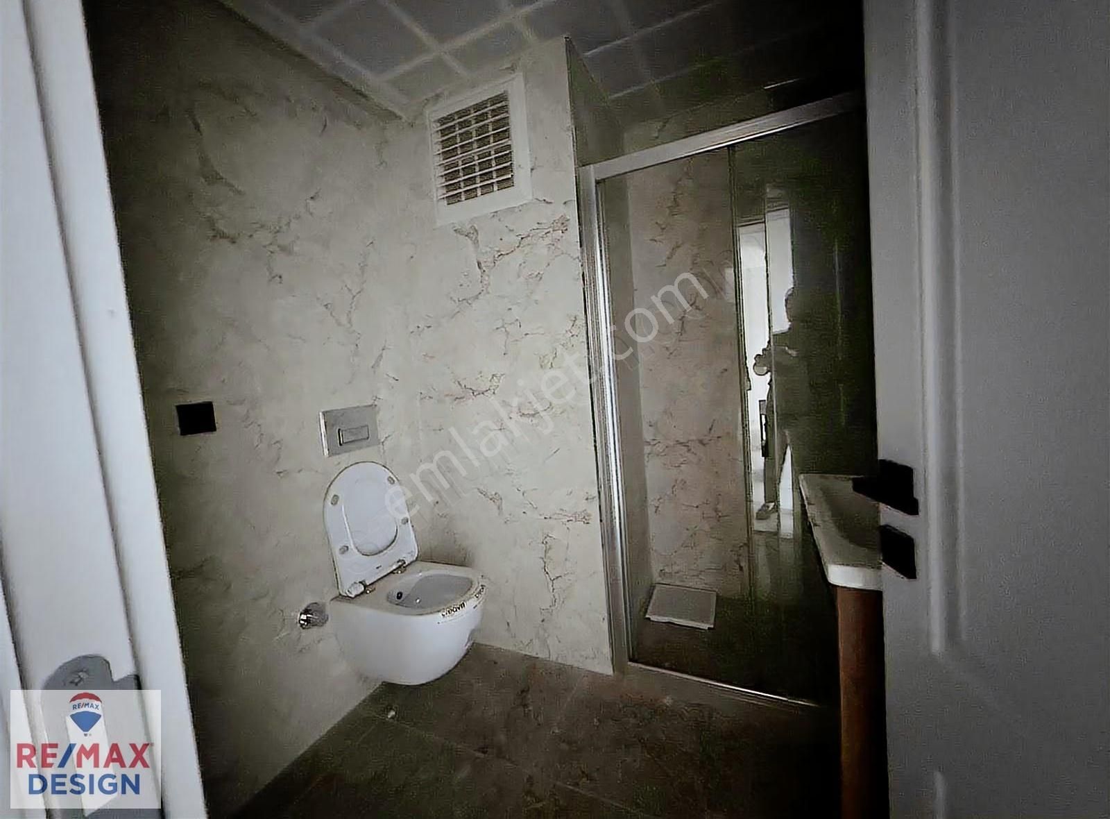 Arifiye Neviye Mahallesinde Sıfır Satılık Daire Remax Design - Görsel 8