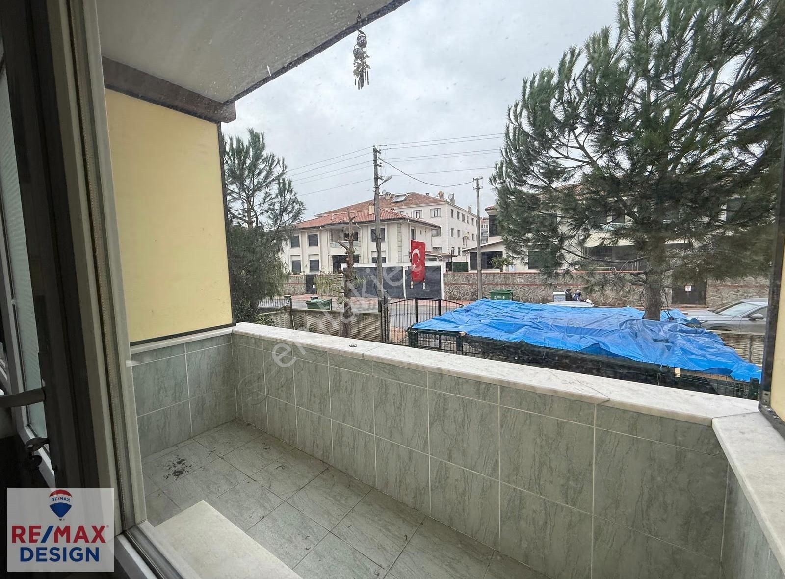 Erenler Dilmen 72 Evlerde Kiralık Daire Remax Design - Görsel 2