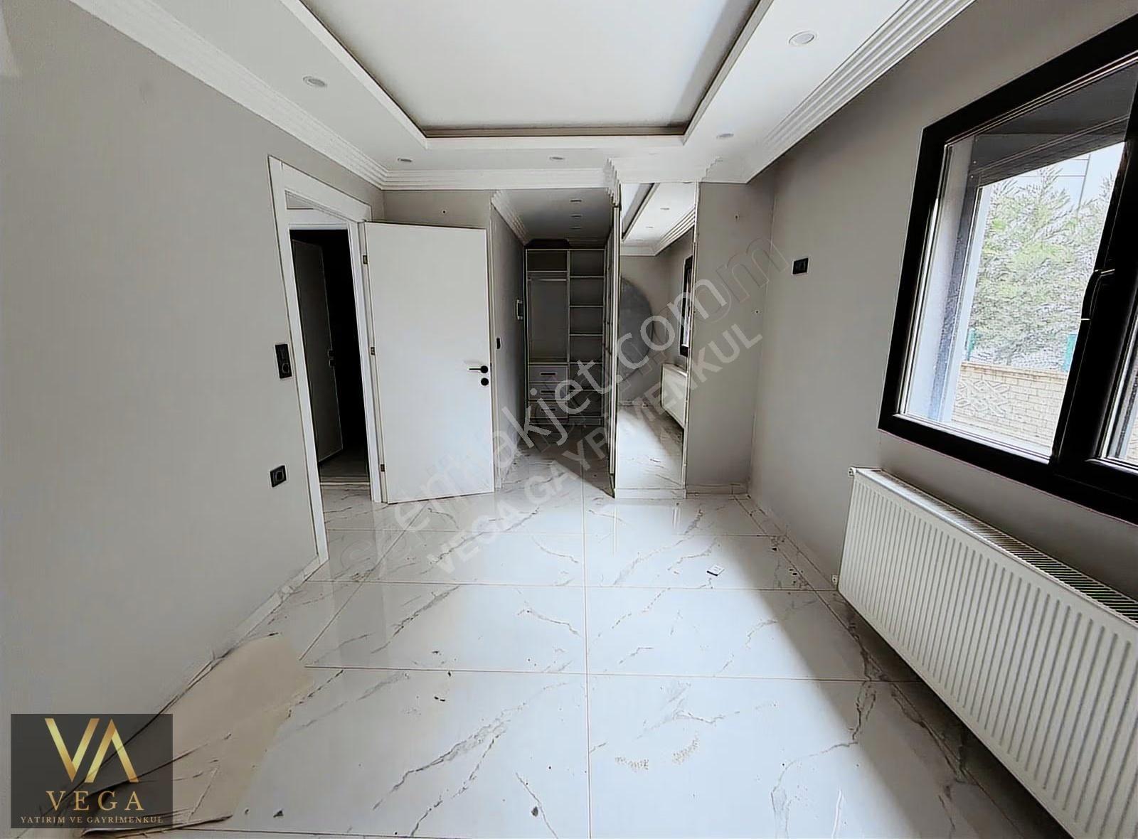 Muradiye Villalar Bölgesi 1+1 Müstakil Bahçeli Site İçi Daire - Görsel 12