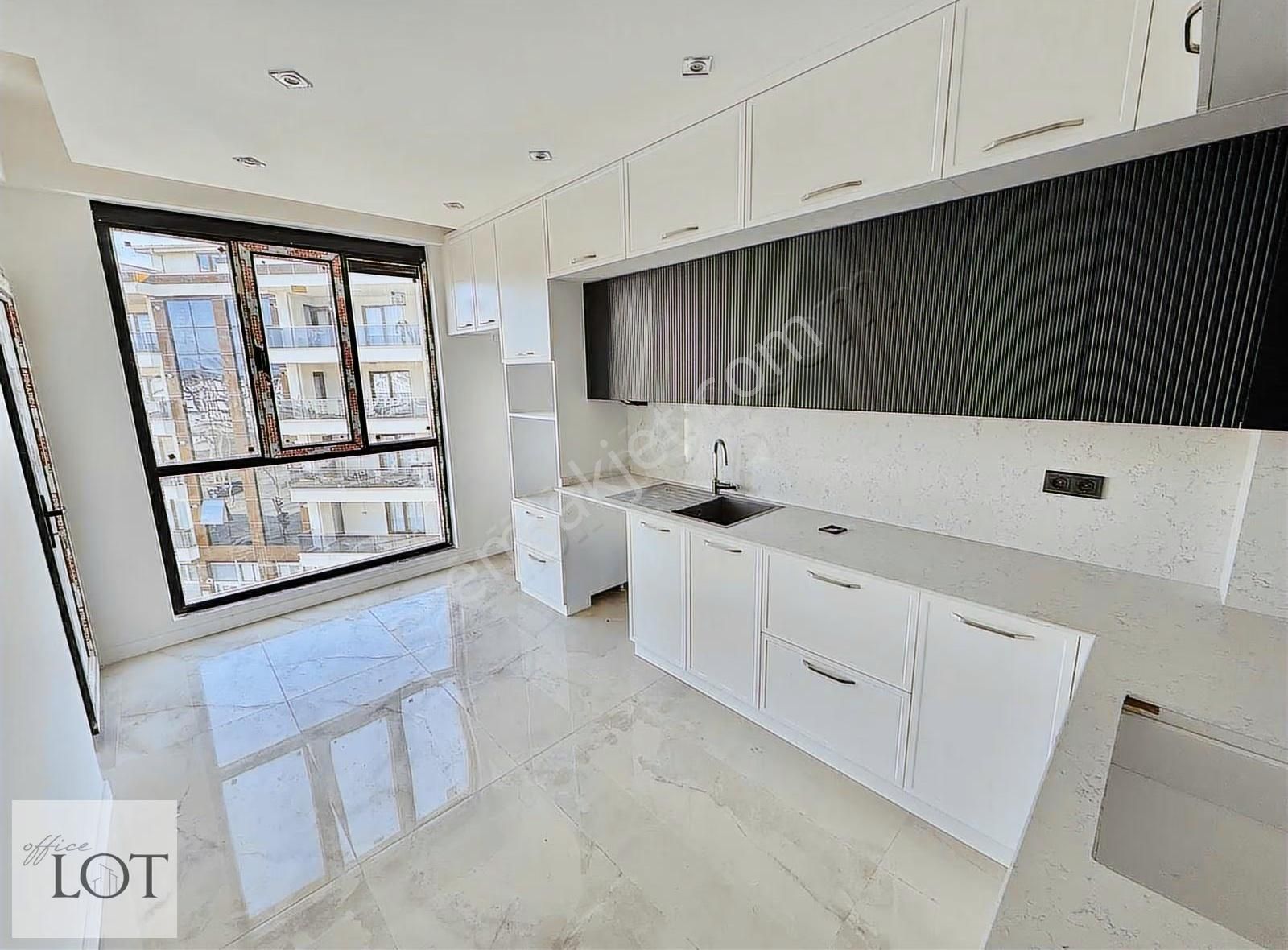 Ferhatlar Koleji Karşısı Cadde Üzeri 3+1 Arakat Daire - Görsel 5