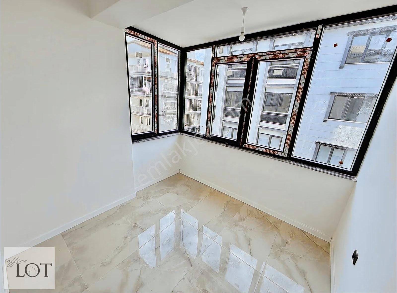 Ferhatlar Koleji Karşısı Cadde Üzeri 3+1 Arakat Daire - Görsel 15