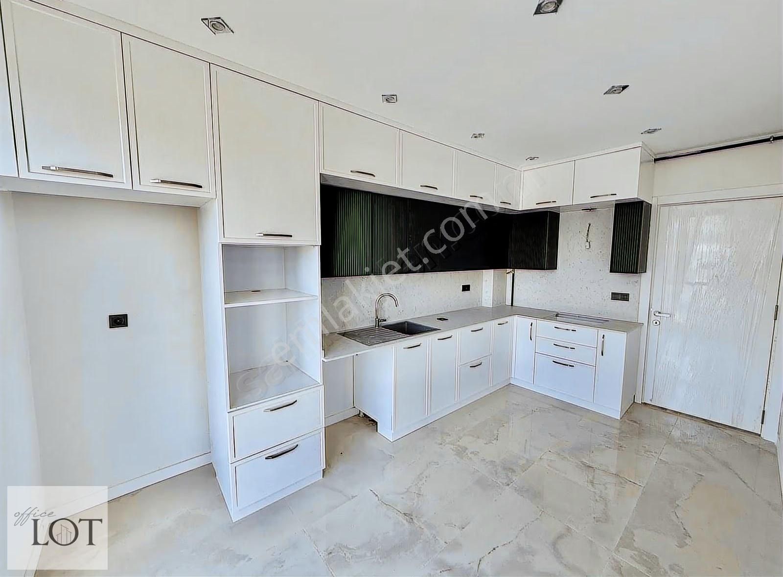 Ferhatlar Koleji Karşısı Cadde Üzeri 3+1 Arakat Daire - Görsel 4