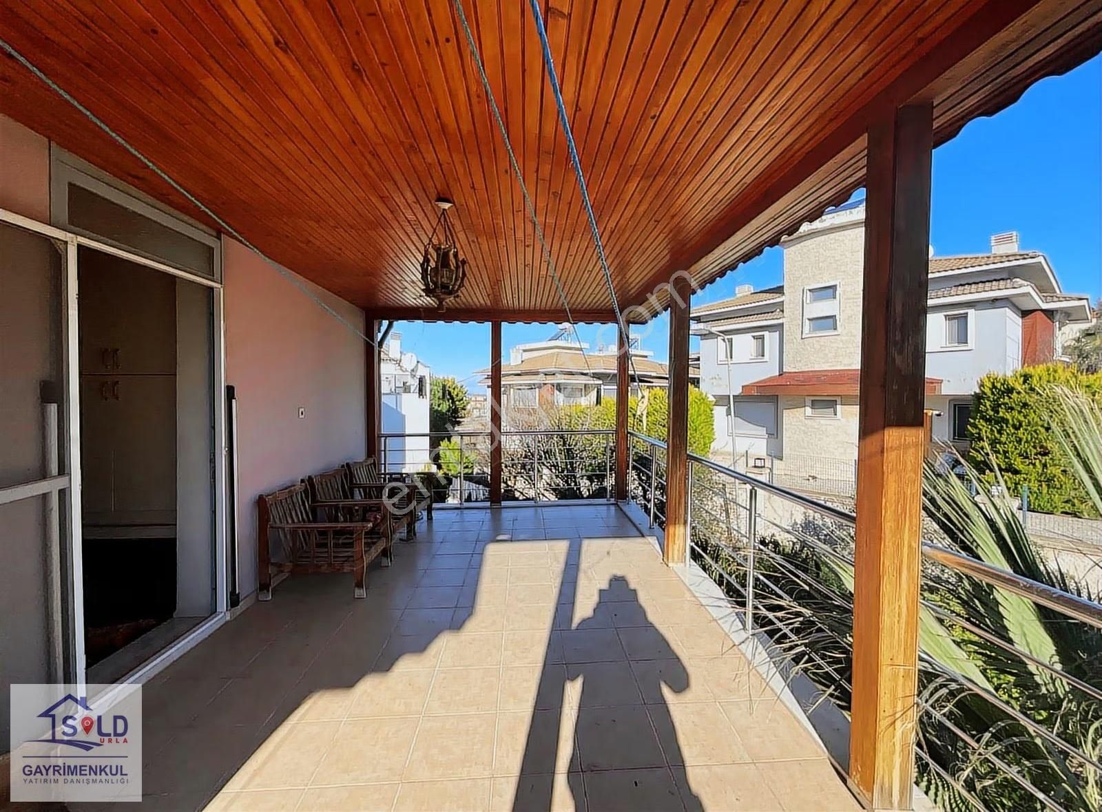 Güzelbahçe Kahramandere' De Satılık Tam Müstakil Fırsat Villa - Görsel 16