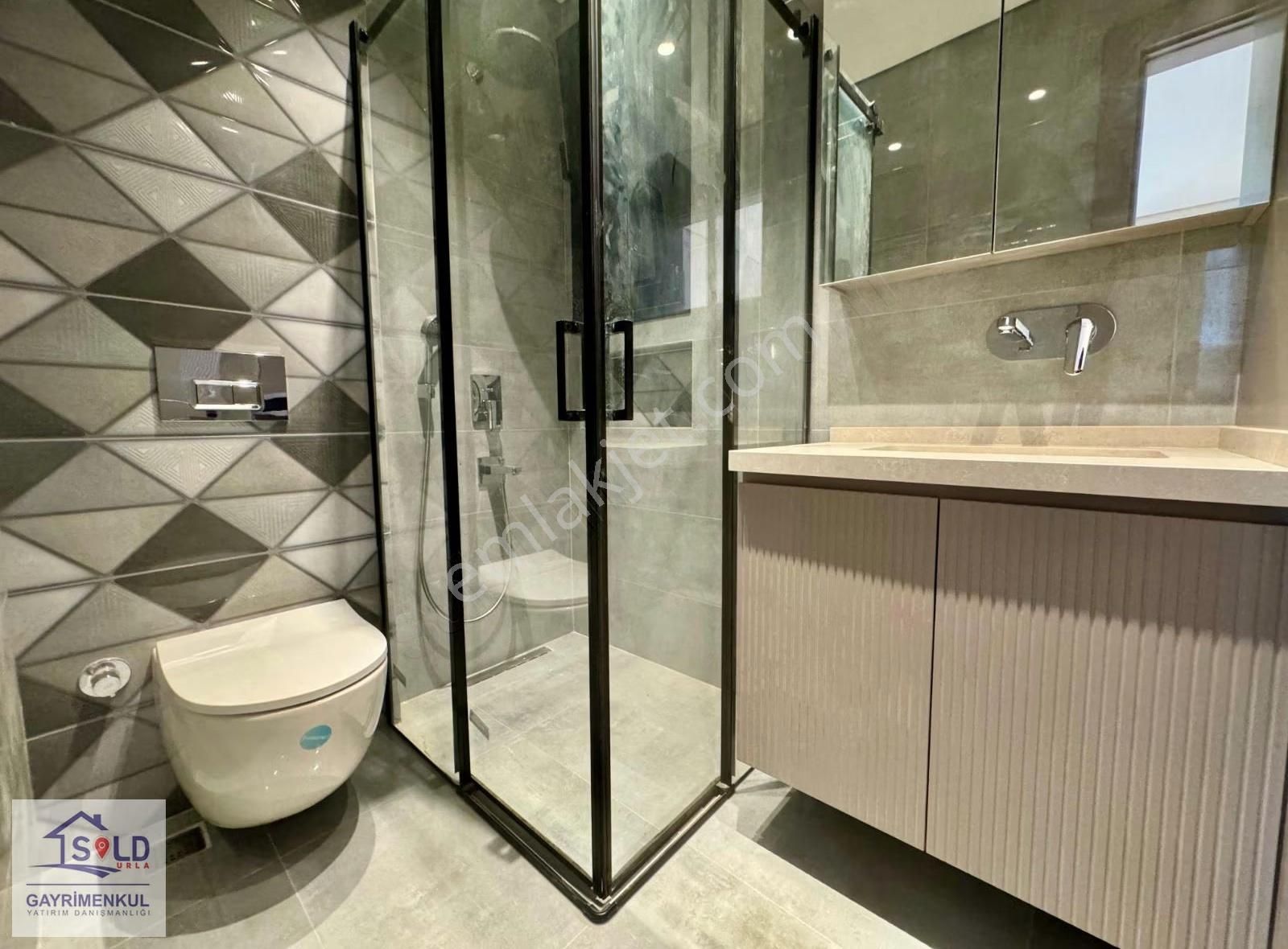 Urla Atatürk Mahallesinde Satılık Tam Müstakil Villa - Görsel 20