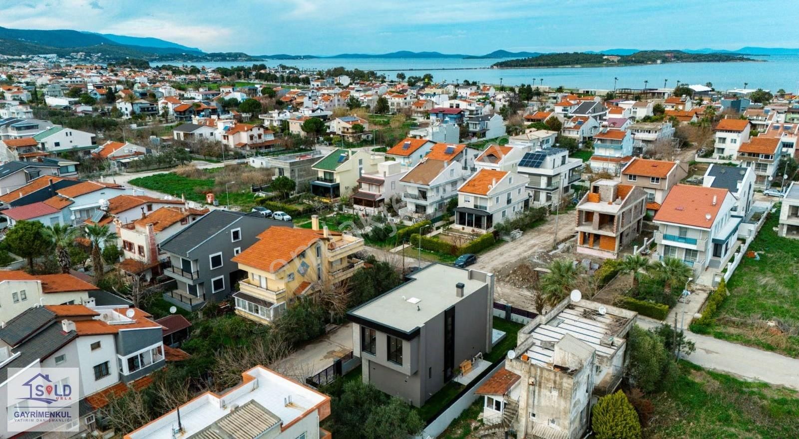 Urla Atatürk Mahallesinde Satılık Tam Müstakil Villa - Görsel 3