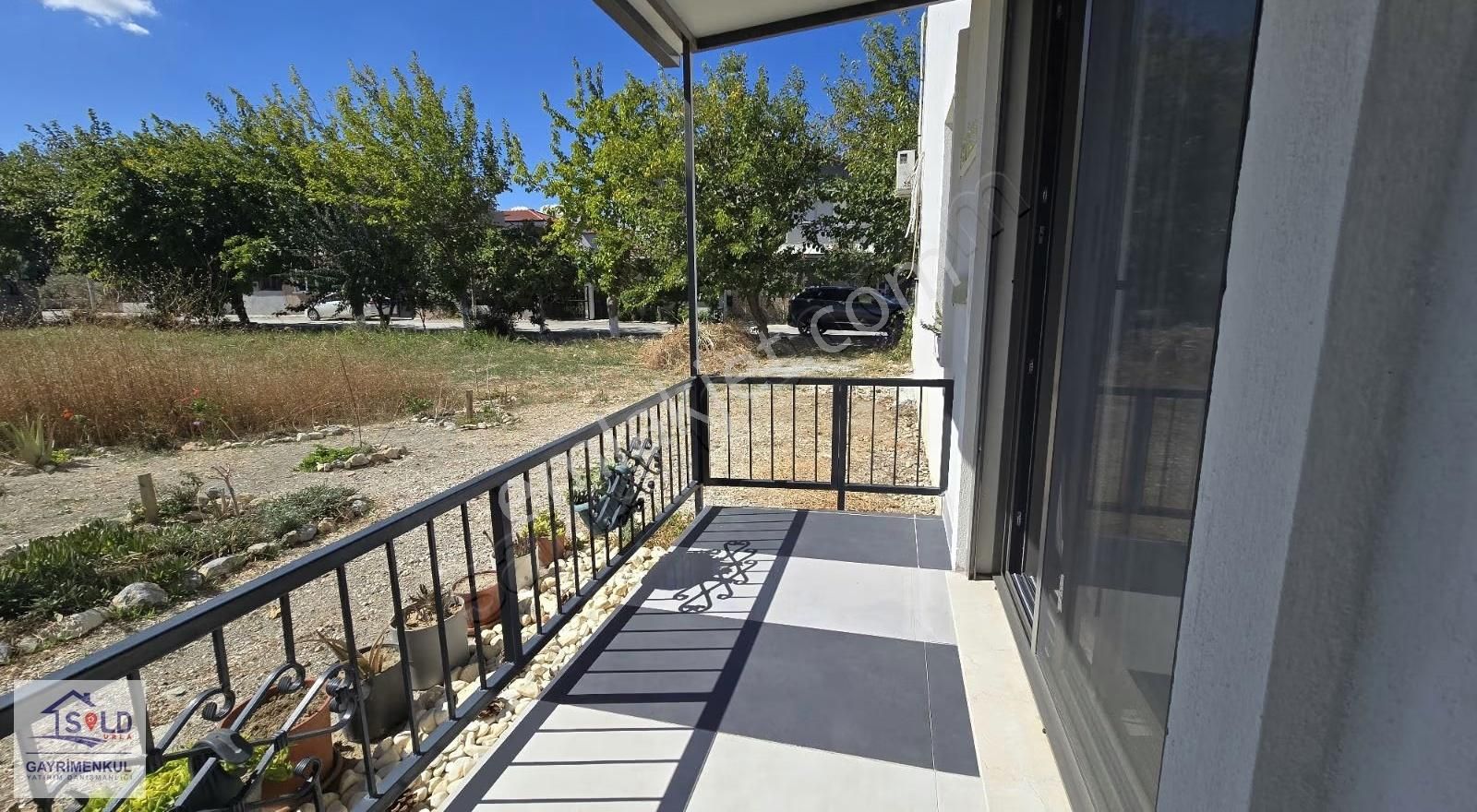 Urla Atatürk Mah Eşyalı Konut Ya Da İşyeri 1+1 Kiralık - Görsel 13