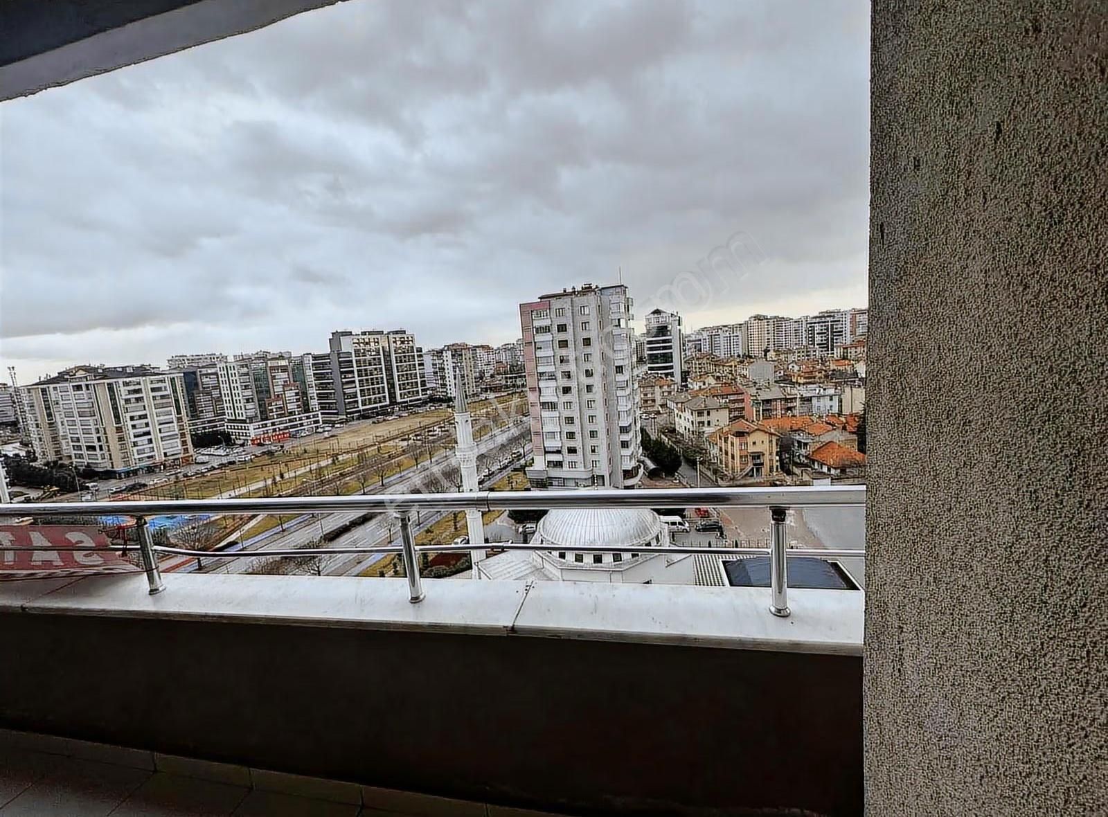 Şefikcan Cadde Üzeri Site İçerisinde Arakat 3+1 Satılık - Görsel 10