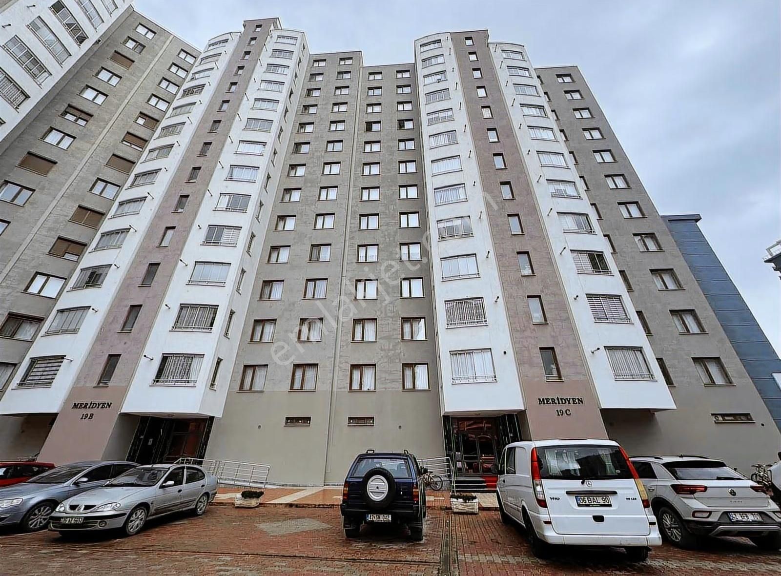 Şefikcan Cadde Üzeri Site İçerisinde Arakat 3+1 Satılık - Görsel 11