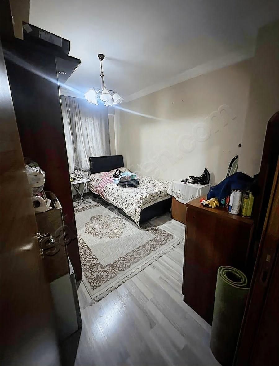 Şefikcan Cadde Üzeri Site İçerisinde Arakat 3+1 Satılık - Görsel 4