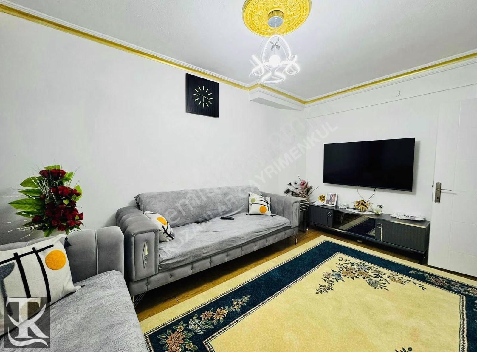 Atapark Cad. Üzeri Çarşı Pazarın Göbeğinde Yapılı 2+1 Daire - Görsel 13