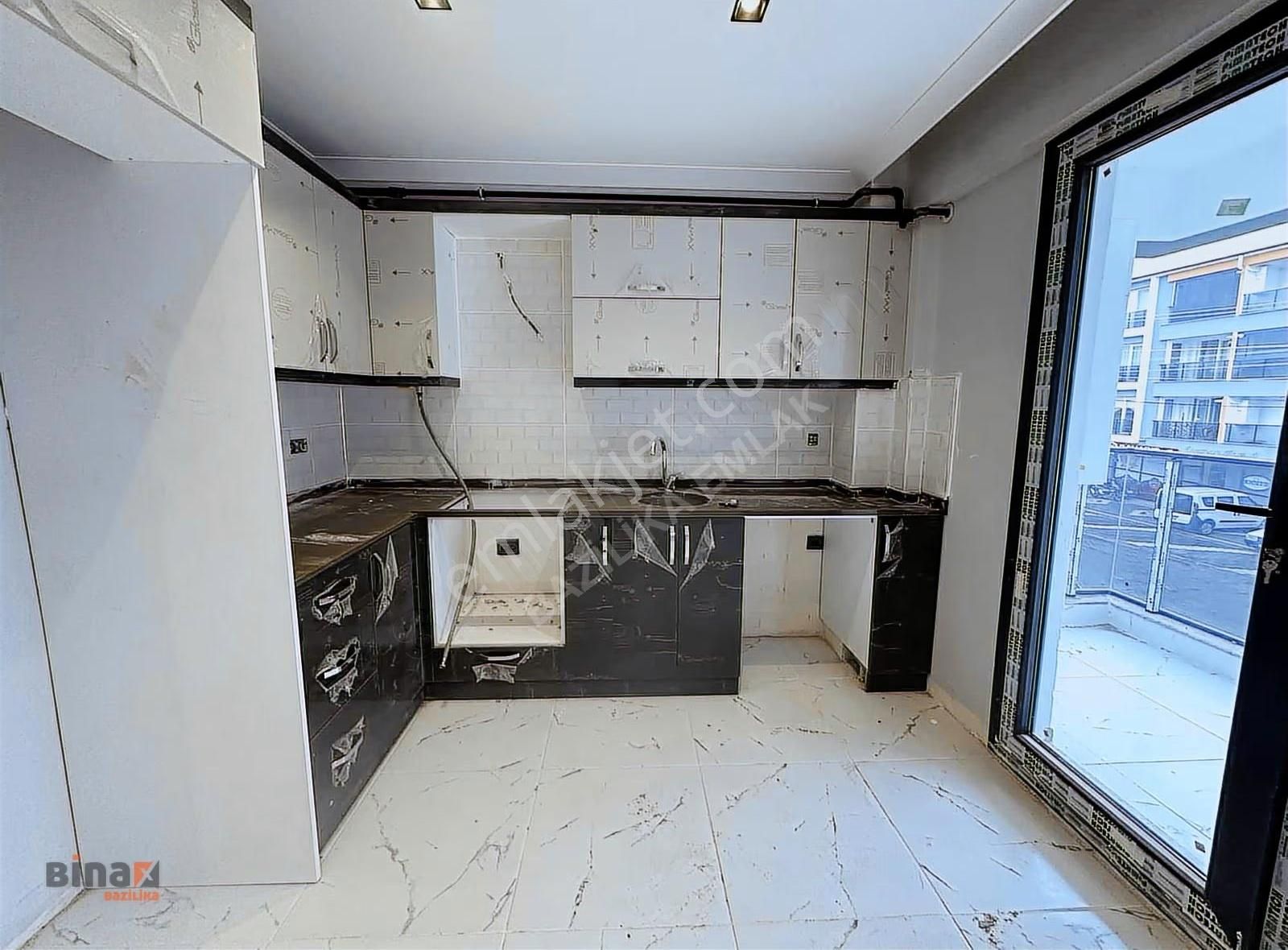 Ana Cadde Üzerinde Sıfır Bina'da 2+1 Kiralık Daire