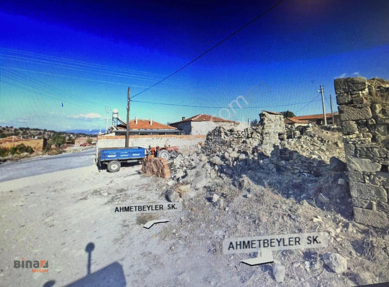 Bergamaya 10 Km Uzaklıkta 278 M2 Köy İçi İmarlı Arsa