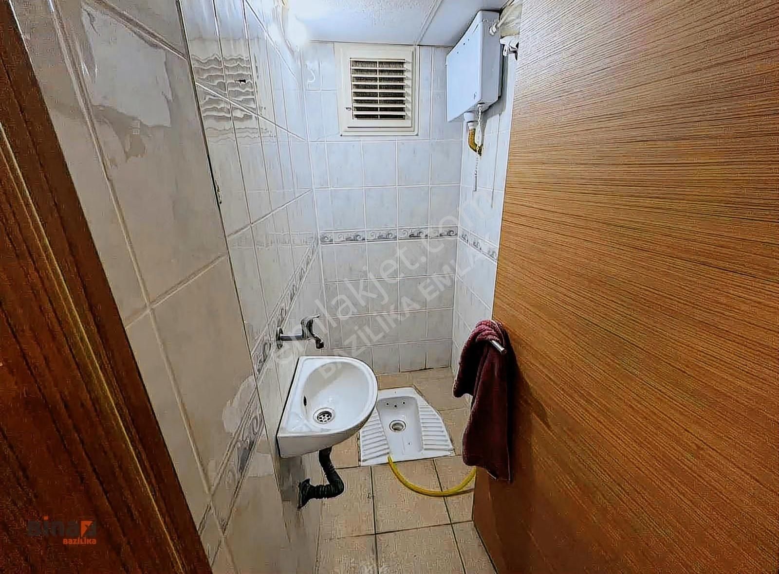 Bergama Atatürk Mahallesinde 3+1 Eşyalı Kiralık Daire - Görsel 2