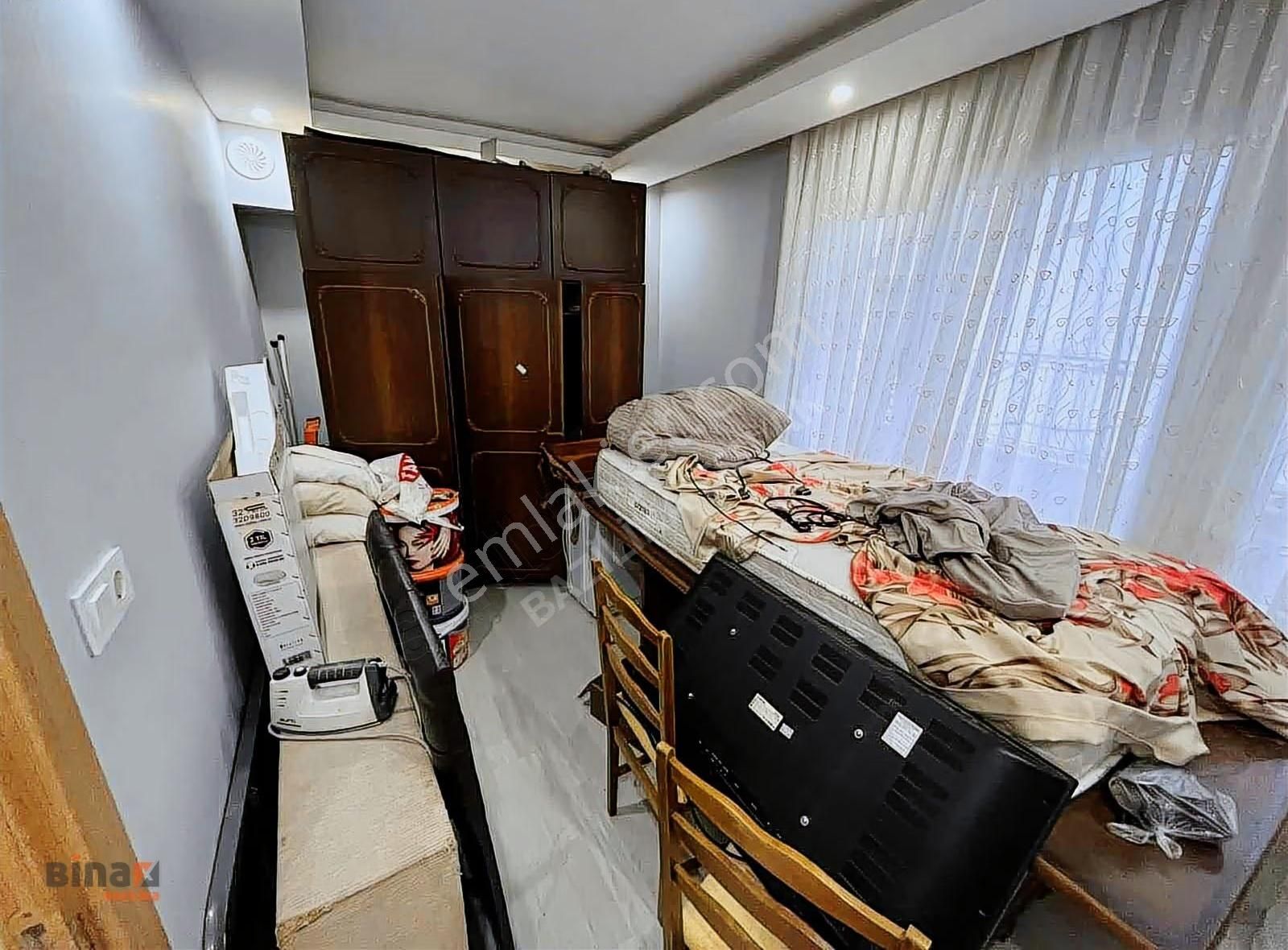 Bergama Atatürk Mahallesinde 3+1 Eşyalı Kiralık Daire - Görsel 3