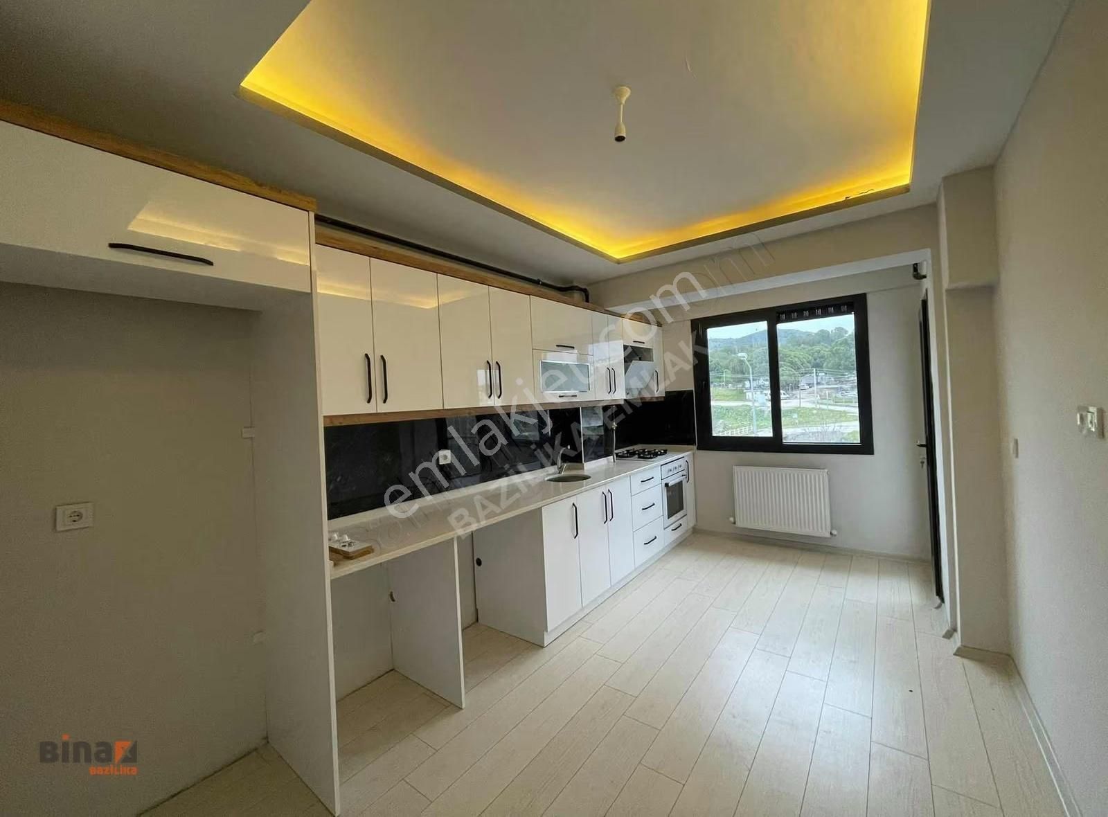 İslamsaray Mahallesinde 3+1 Sıfır 125 M2 Kiralık Daire