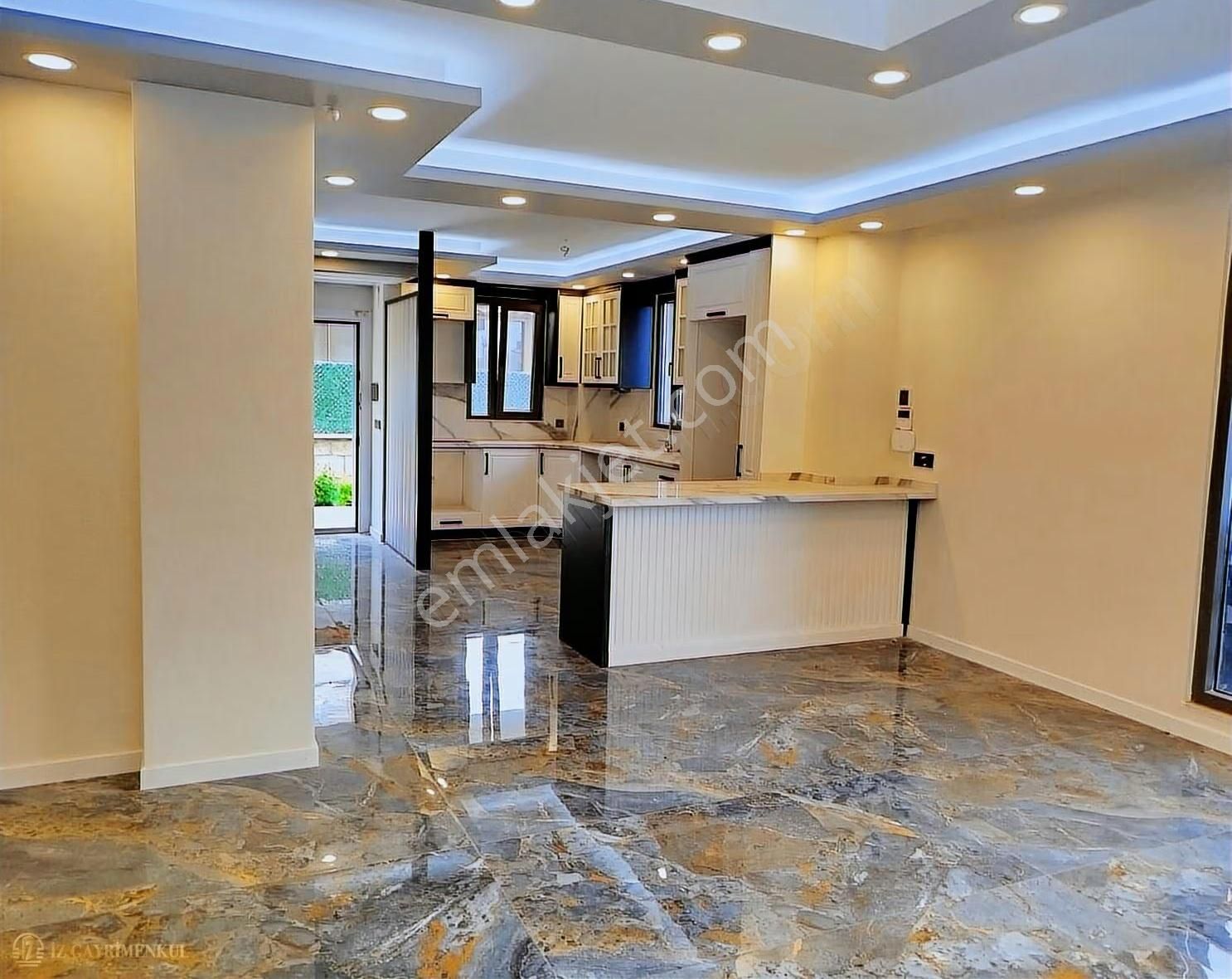 Çanakkale Küçükkuyu Satılık 3+1 Geniş Mustakil Villa