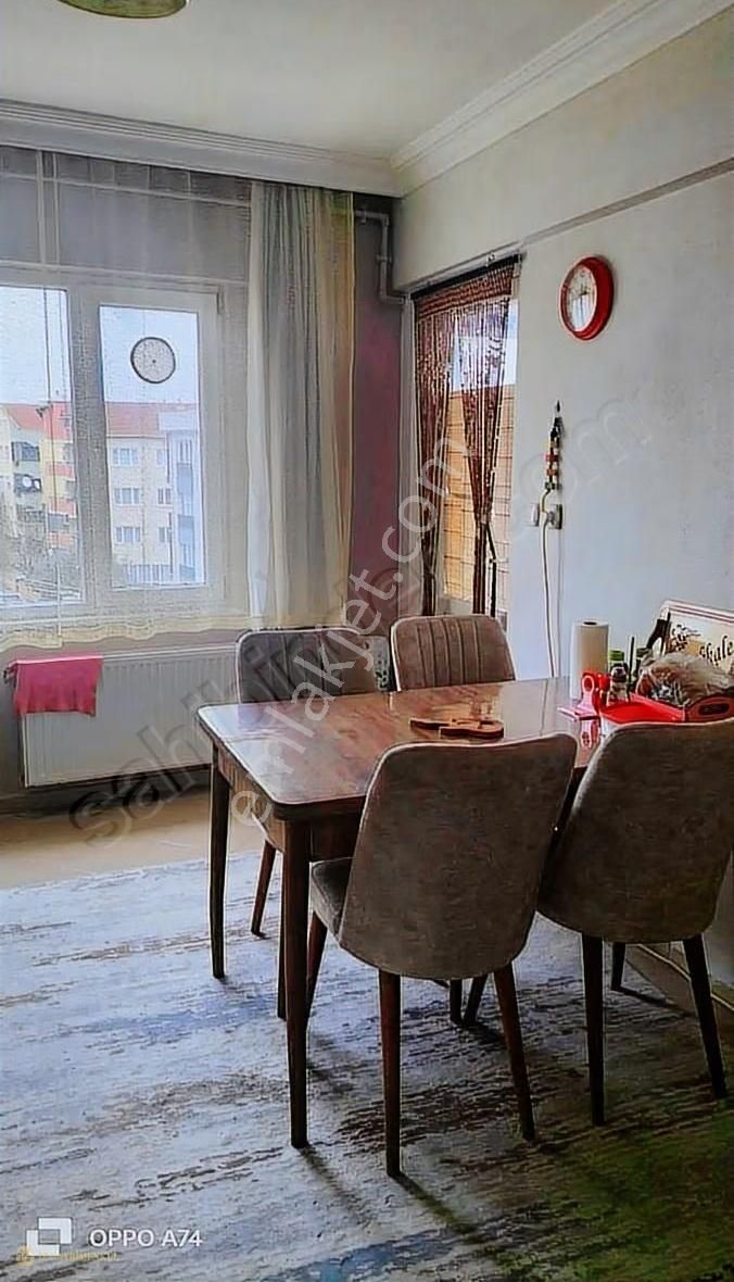 Barbaros Mahallesinde Geniş Kullanım Alanlı Fırsat Daire - Görsel 18