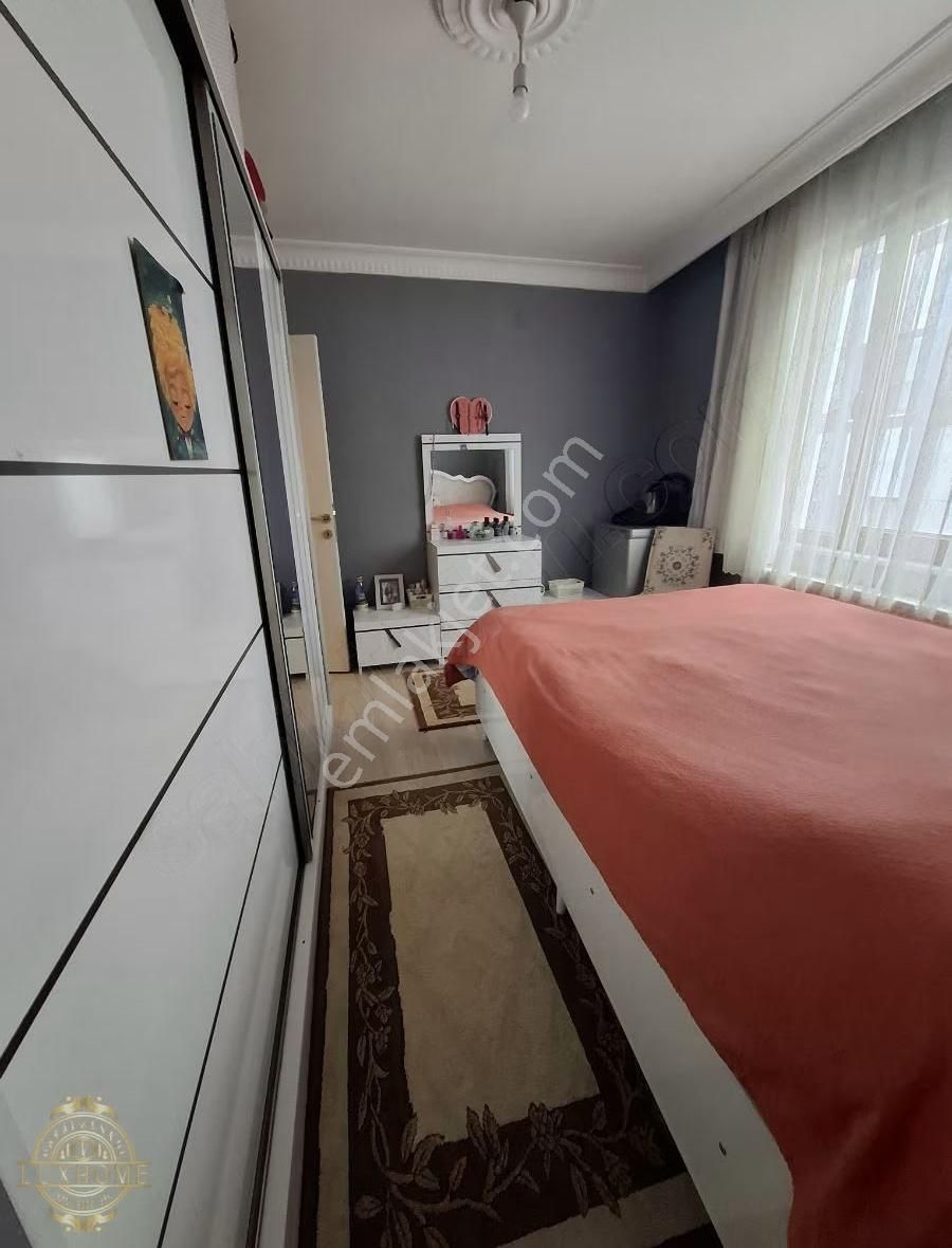 Eyüp Güzeltepe Geniş 110m2 2+1 Satılık Daire - Görsel 2