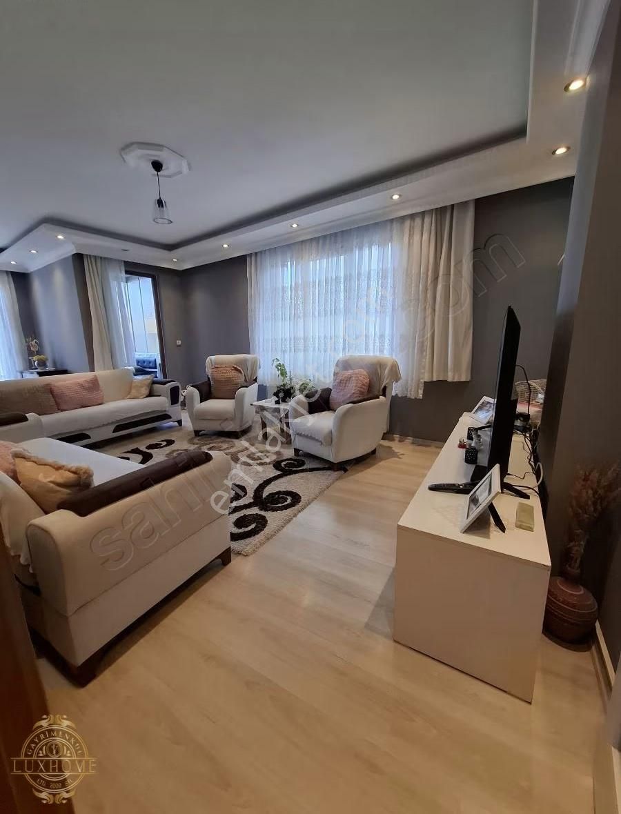 Eyüp Güzeltepe Geniş 110m2 2+1 Satılık Daire - Görsel 6