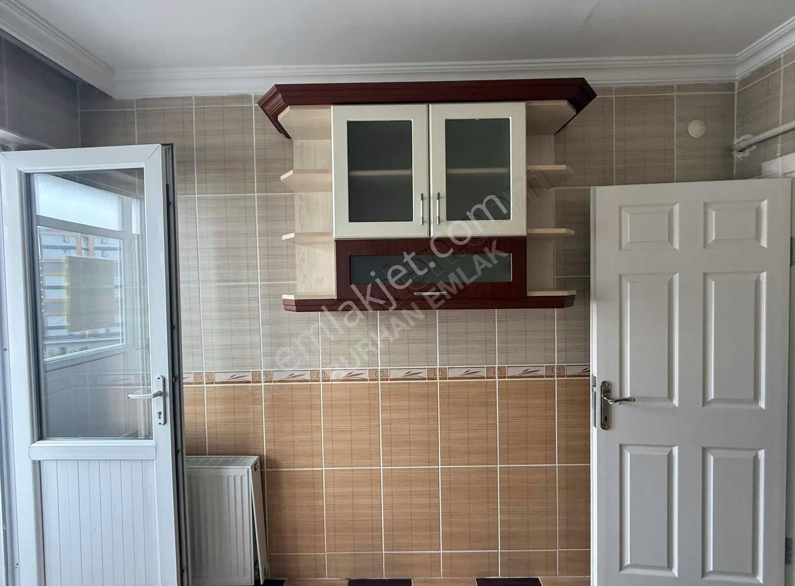 Kazımiye Mahallesinde Cadde Üzeri Satılık Masrafsız 2+1 Daire - Görsel 4