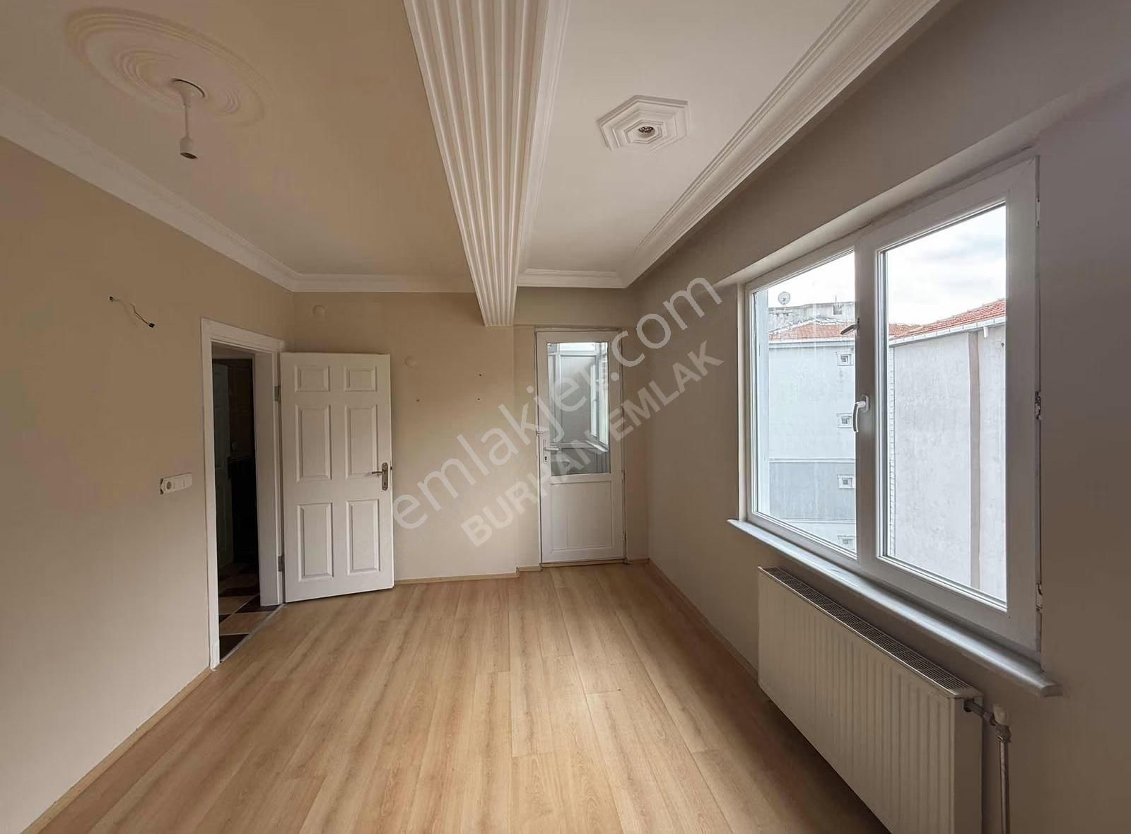 Kazımiye Mahallesinde Cadde Üzeri Satılık Masrafsız 2+1 Daire - Görsel 16