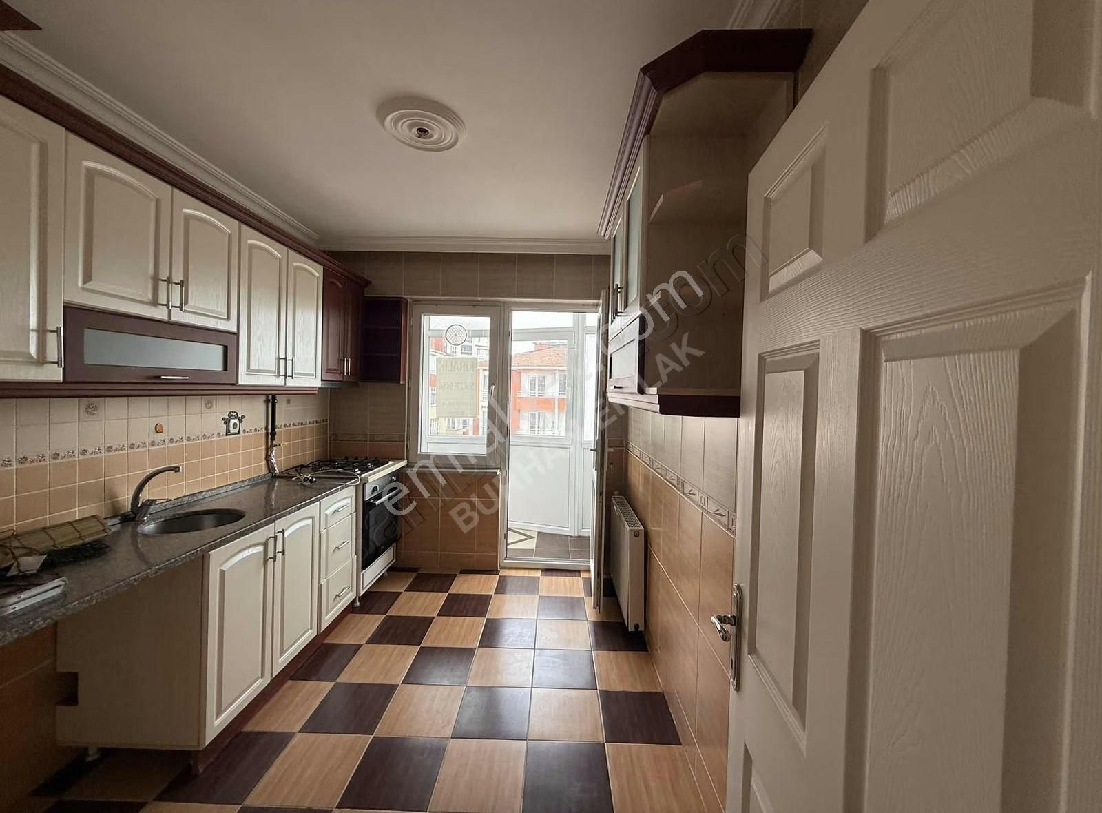 Kazımiye Mahallesinde Cadde Üzeri Satılık Masrafsız 2+1 Daire - Görsel 19