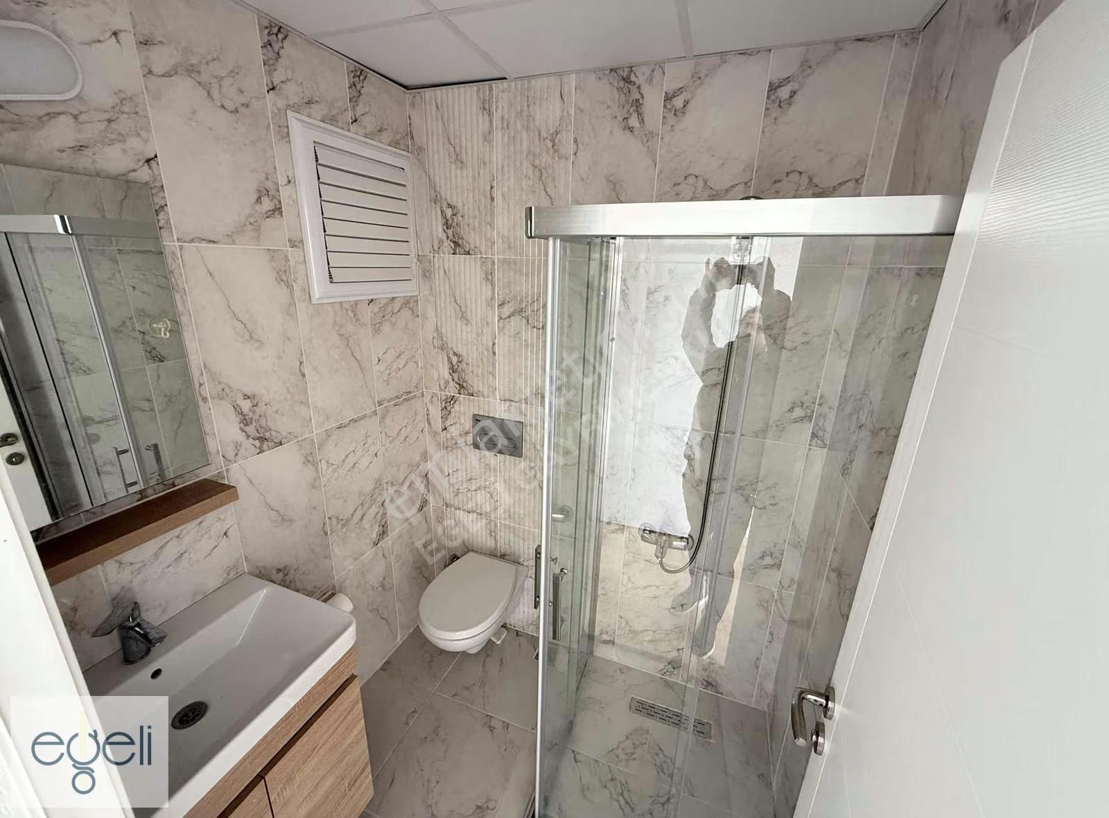 Davutlarda Havuzlu Güvenlikli Sitede 2+1 Daire - Görsel 3