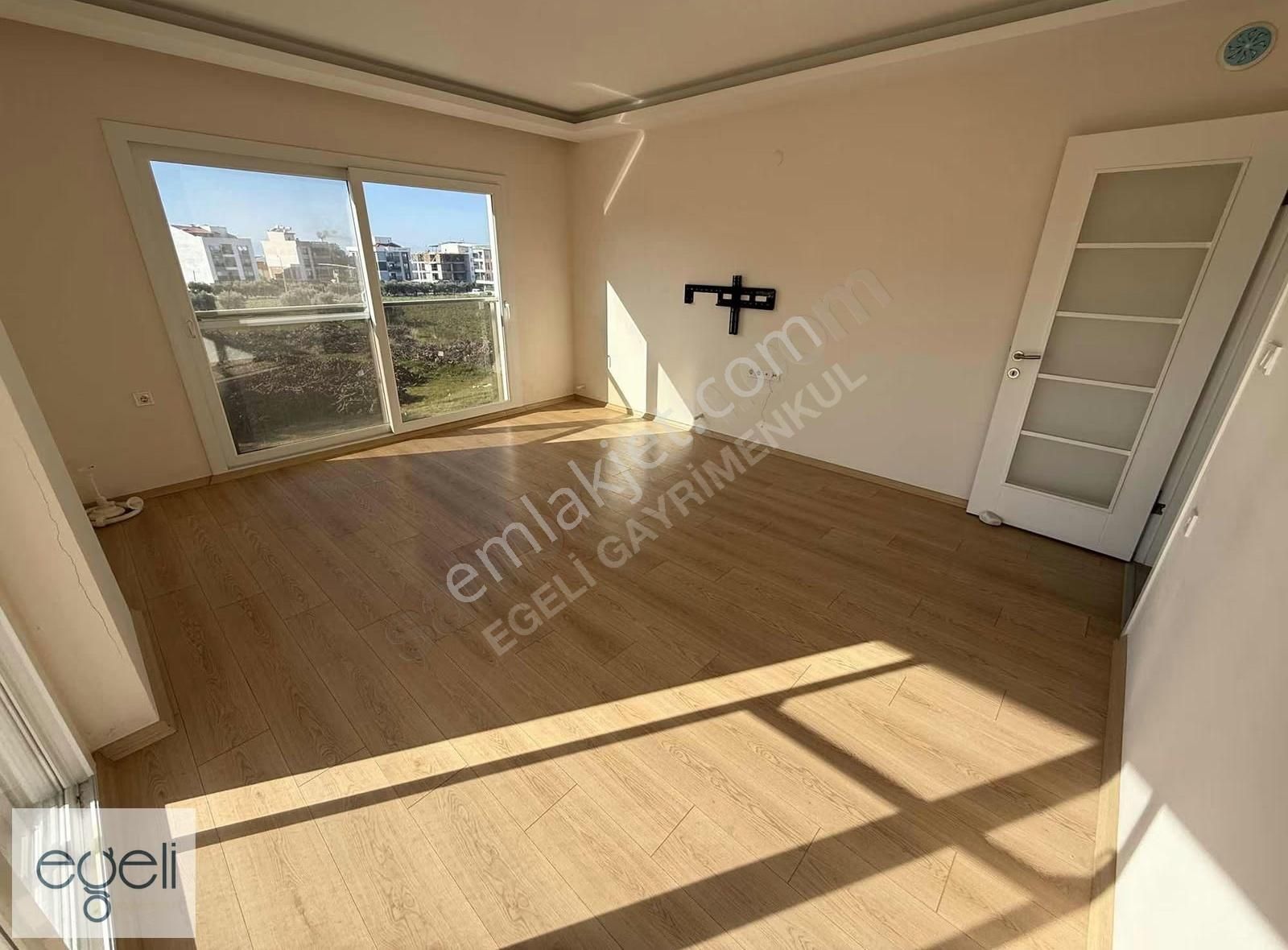 Davutlarda Havuzlu Güvenlikli Sitede 2+1 Daire - Görsel 5