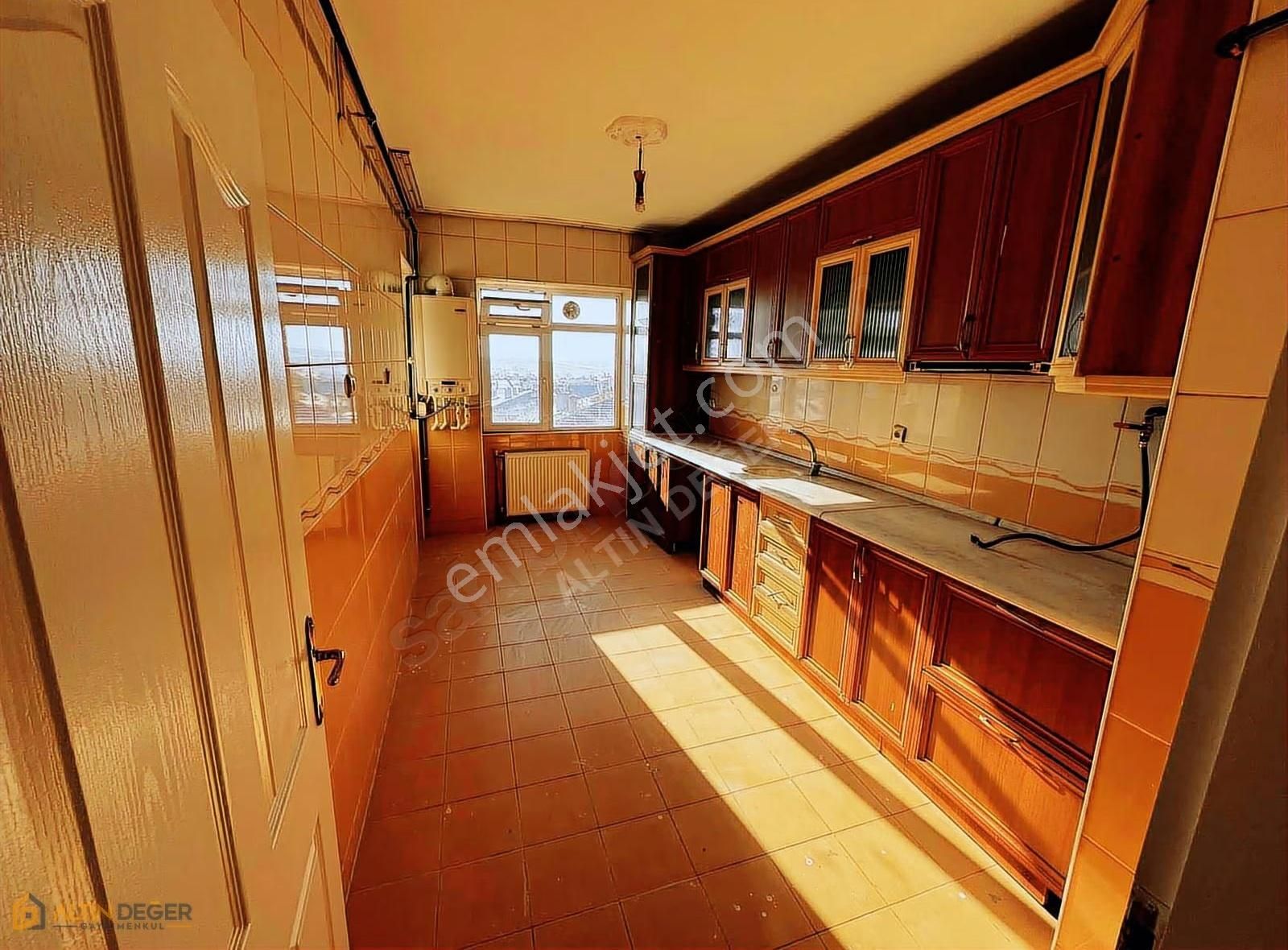 Şehitlik'te Harika Konumda Teraslı 5+1 Dubleks Kiralık Daire - Görsel 4