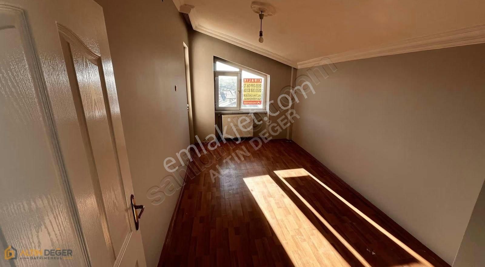 Şehitlik'te Harika Konumda Teraslı 5+1 Dubleks Kiralık Daire - Görsel 14