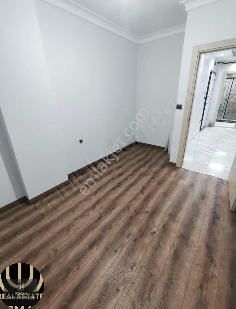 Uzman Dan Avcılar Denizköşkler Mh. 2+1 Ara Kat Daire On Cephe