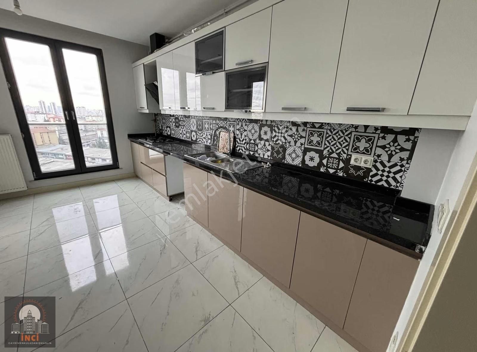 Huzzak Tower Kiralık 5+1 Lüx Site İçi Büyük Daire - Görsel 4