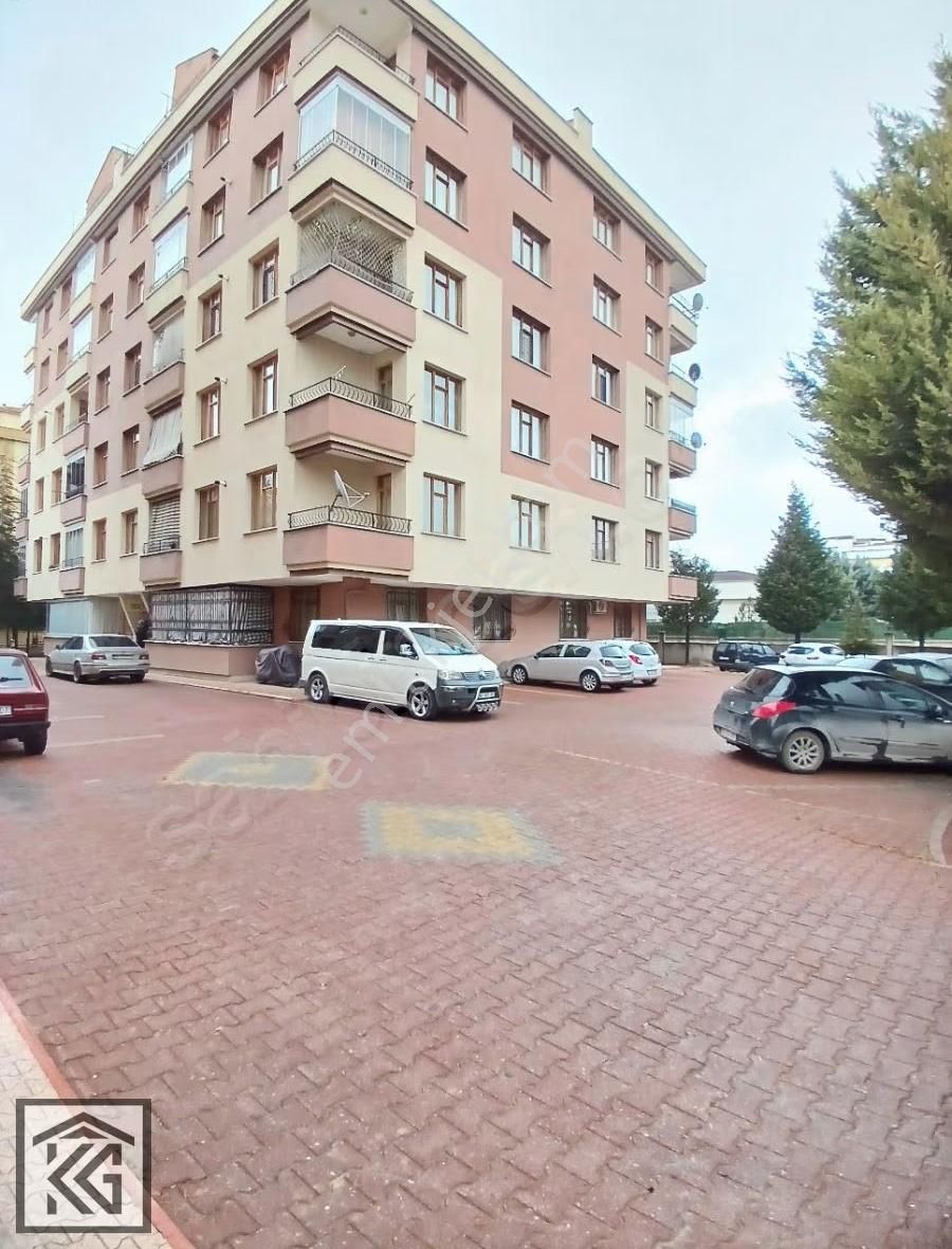 Kocalar Ulubatlıhasan Cuma Pazarı Yakını Güney Cephe Arakat 3+1