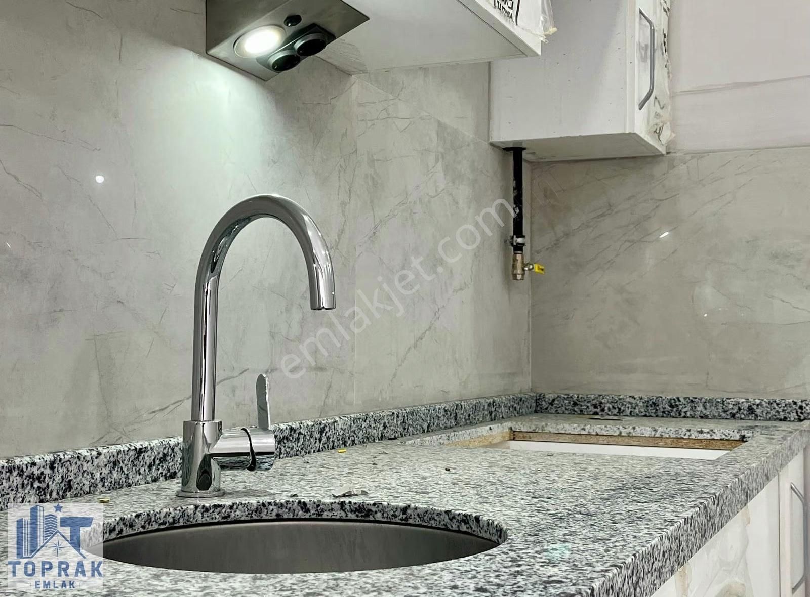 Toprak Emlak'tan Erenköy Mh /iskanlı Sıfır Binada/ Satılık 2+1 - Görsel 6