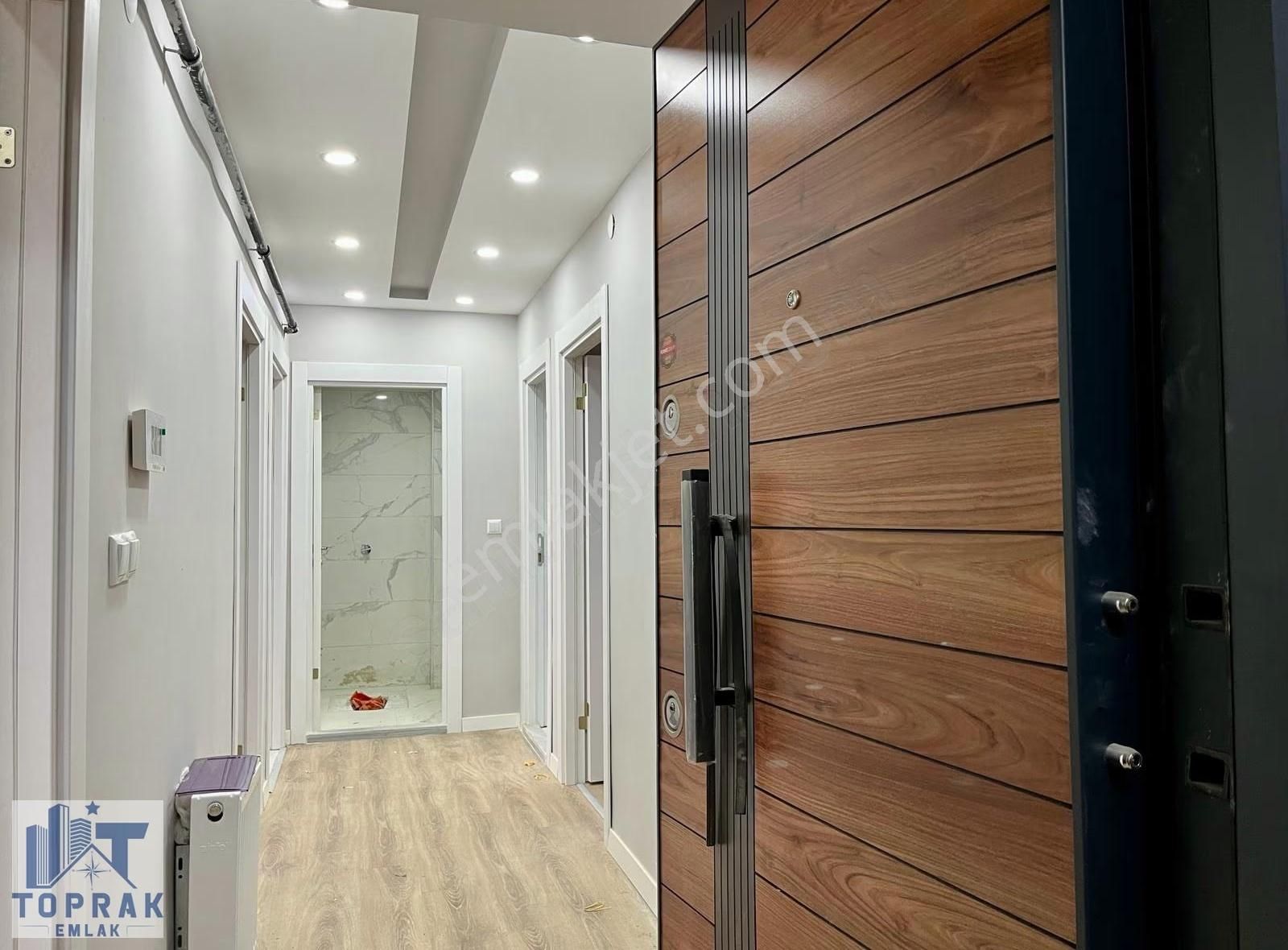 Toprak Emlak'tan Erenköy Mh /iskanlı Sıfır Binada/ Satılık 2+1 - Görsel 3