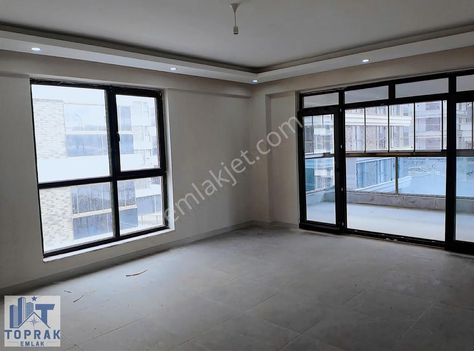 Toprak Emlak'tan Çankaya Mahallesinde Sıfır Kiralık 3+1 Daire. - Görsel 5