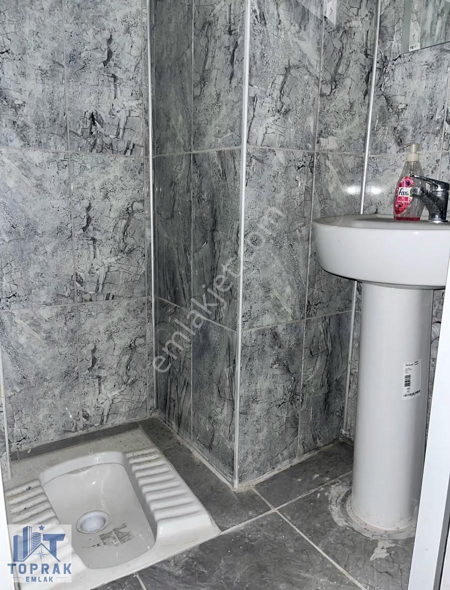 Toprak Emlak'tan Uluönder Mh Merkezi Konumda Bakımlı Kiralık 3+1 - Görsel 3