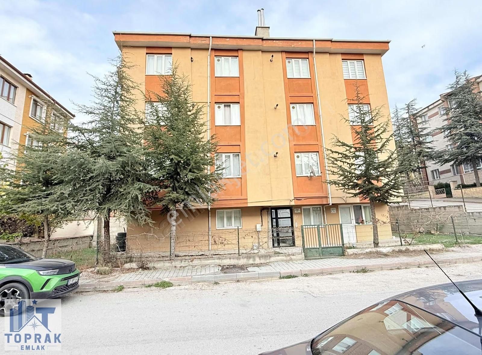 Toprak Emlaktan Uluönder Mah. Merkezde Kiralık 1+1