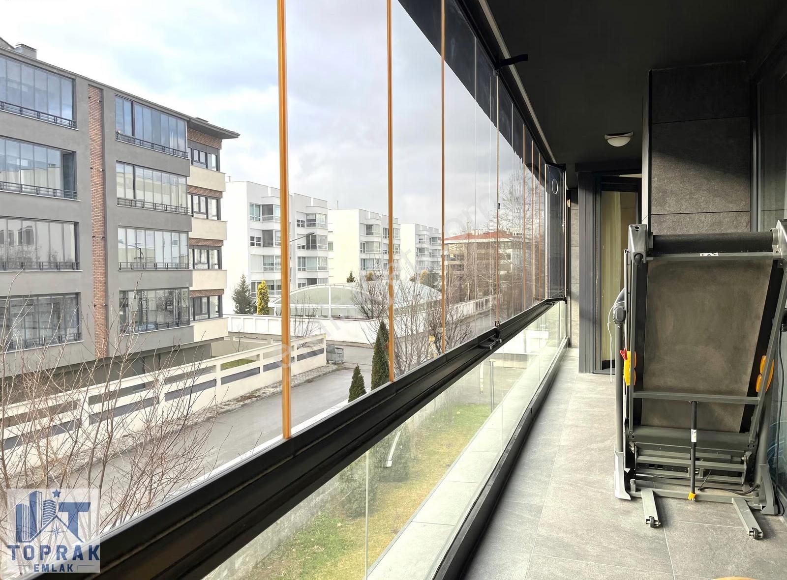 Toprak Emlak'tan Park Batı Sitesi Ara Kat / 200m2 / Satılık 4+1 - Görsel 8