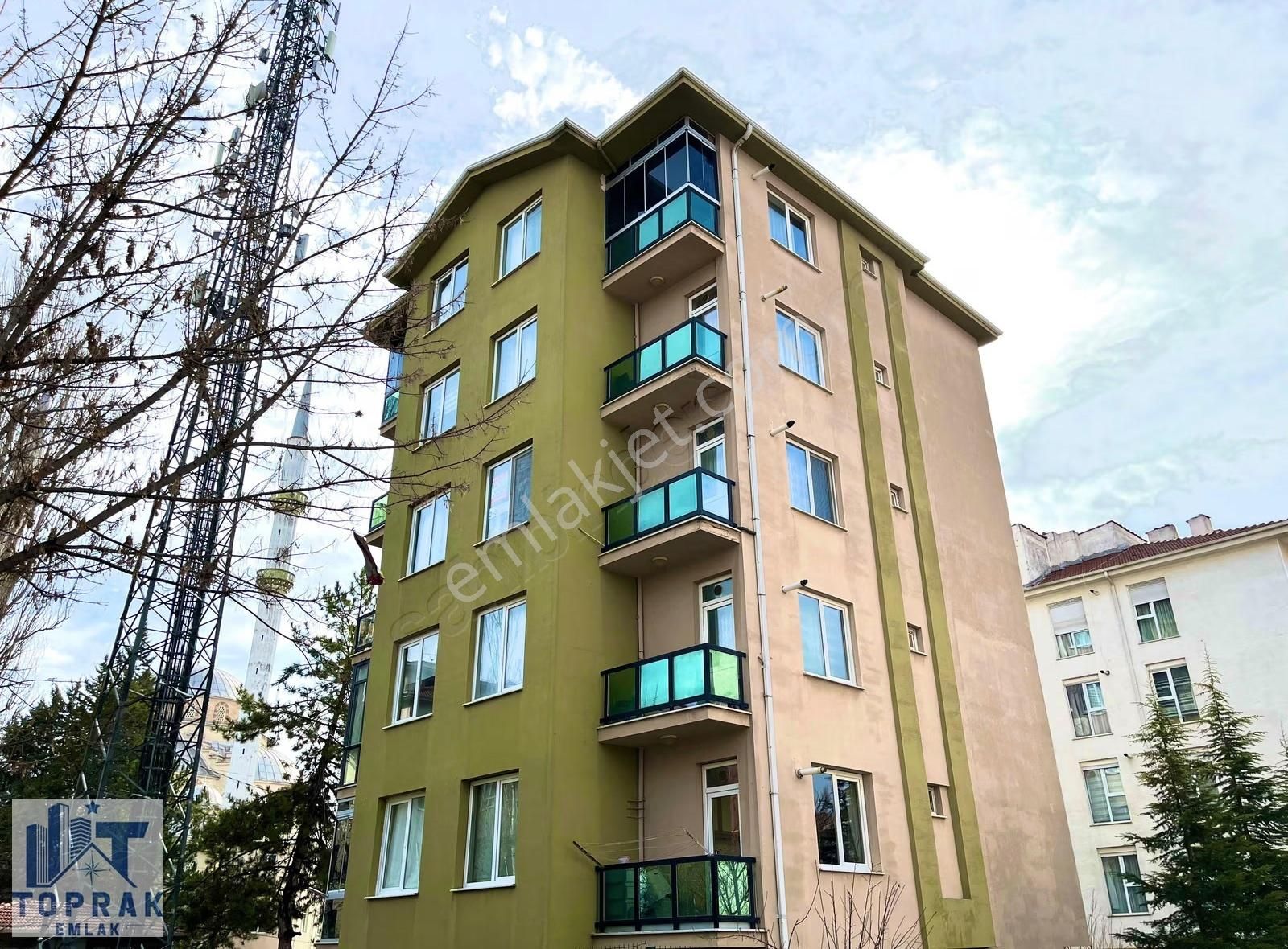 Toprak Emlak'tan Yunus Emre Hastanesine 350m Eşyalı Kiralık 2+0 - Görsel 11