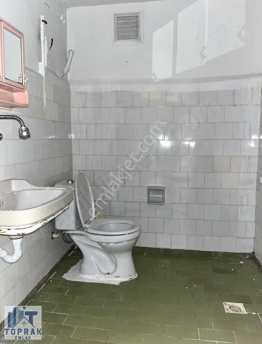 Toprak Emlak'tan Devlet Hastanesi Yakını/ Boyalı /kiralık 2+1 - Görsel 22