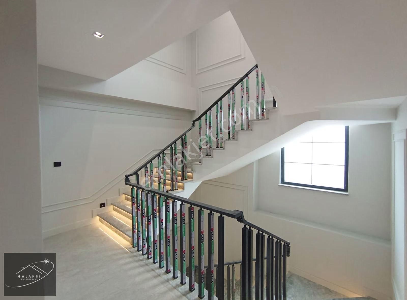 Serdivan Yazlık Ultra Lux 5+1 Tam Müstakil Villa - Görsel 11