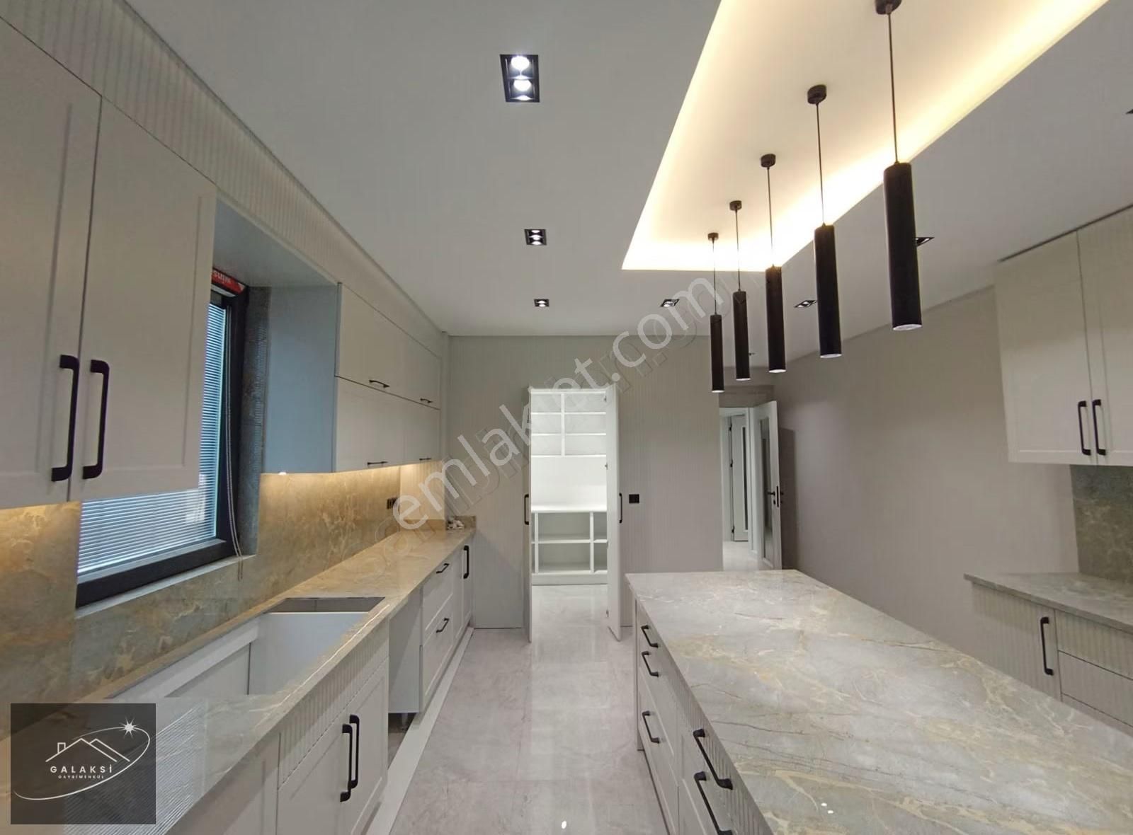 Serdivan Yazlık Ultra Lux 5+1 Tam Müstakil Villa - Görsel 24