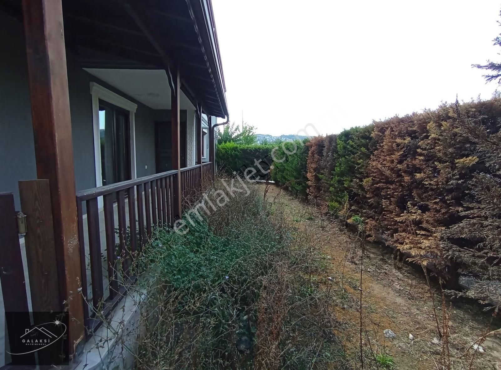 Takasa Açik Serdivan300 M2 Net Kullanım Alanlı 6+1 Satılık Villa - Görsel 7