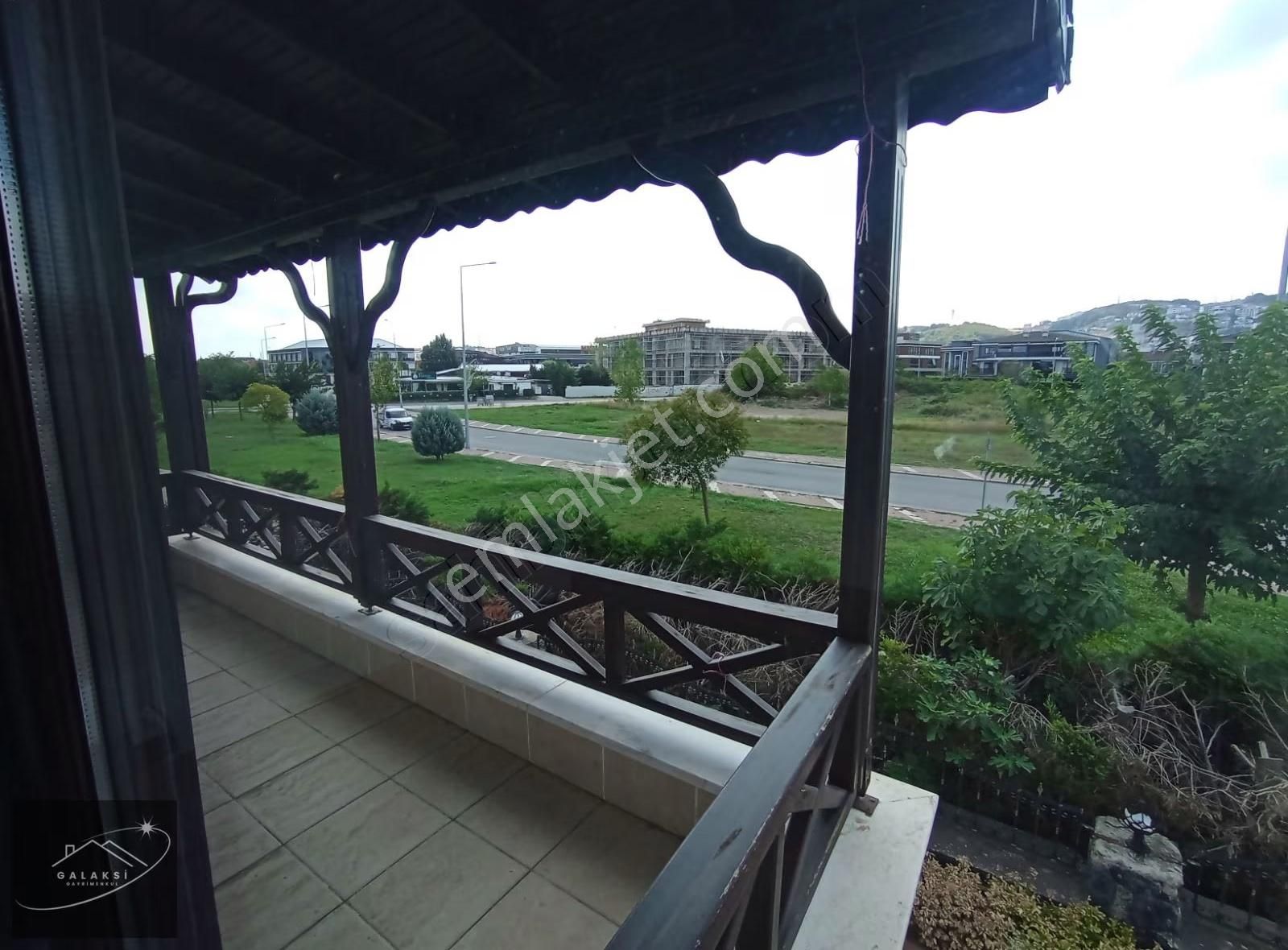 Takasa Açik Serdivan300 M2 Net Kullanım Alanlı 6+1 Satılık Villa - Görsel 4