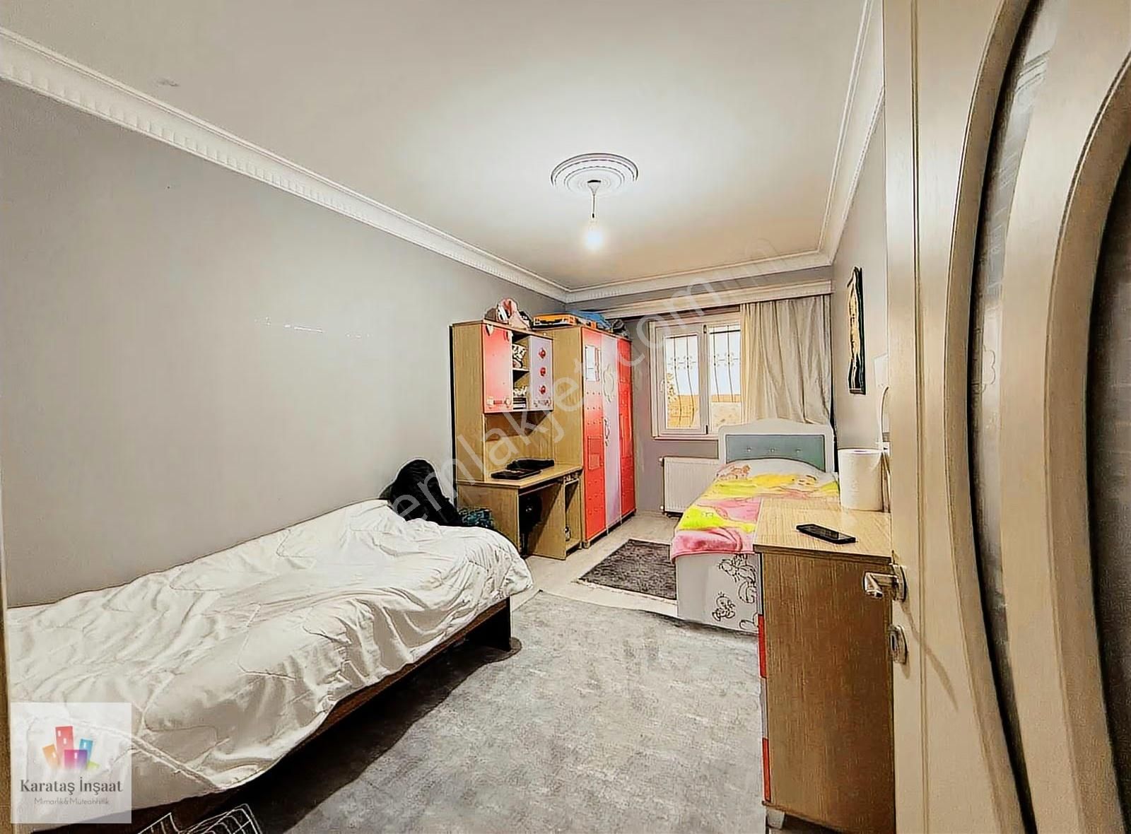 Karataş'tan Ultra Geniş Ön Cephe 2+1 Büyük Mutfak Giriş Kat - Görsel 9