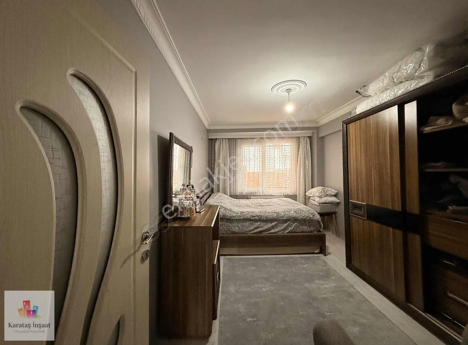 Karataş'tan Ultra Geniş Ön Cephe 2+1 Büyük Mutfak Giriş Kat - Görsel 8